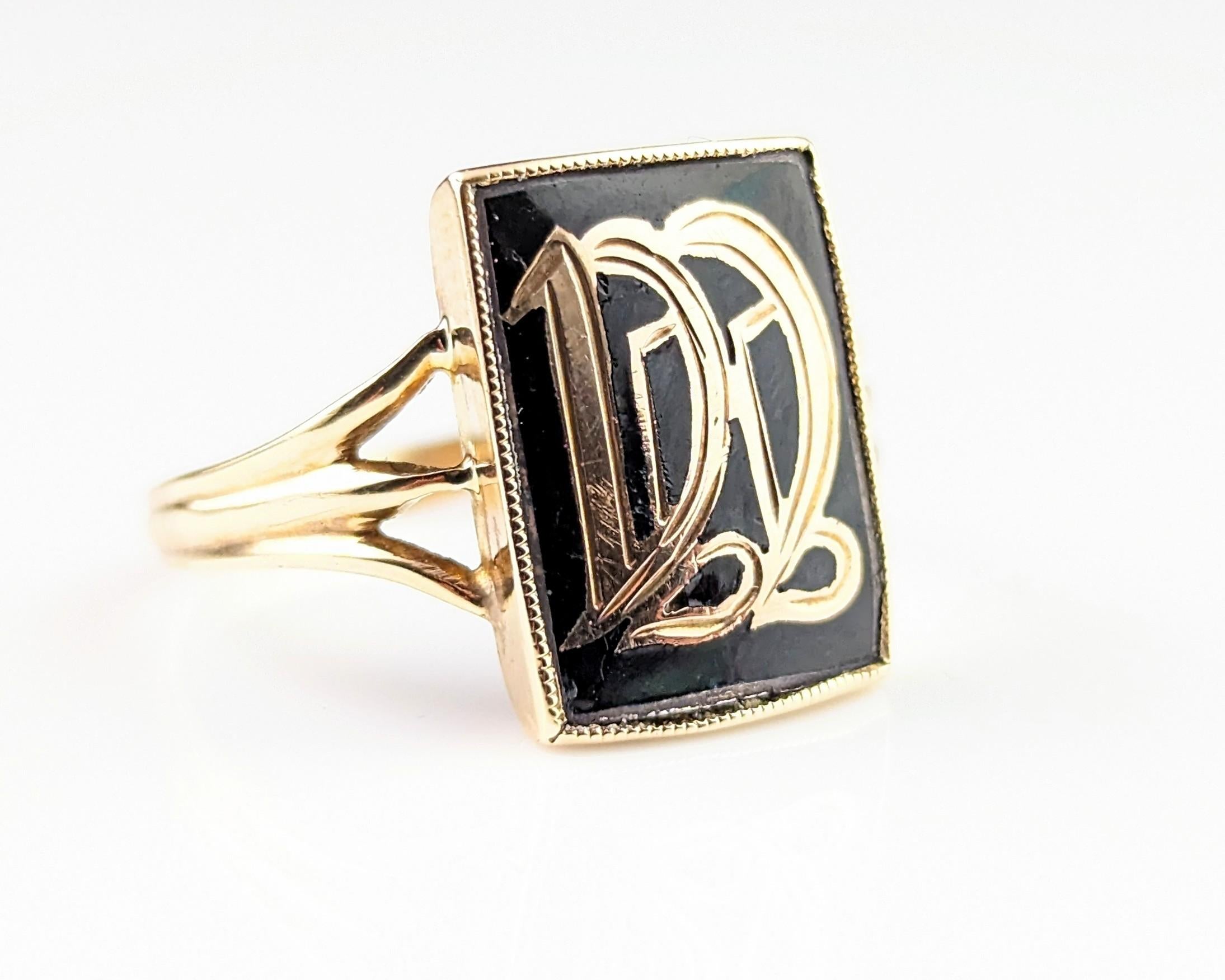 Antique Mourning signet ring, initial DD, black enamel and 9k gold  For Sale 6