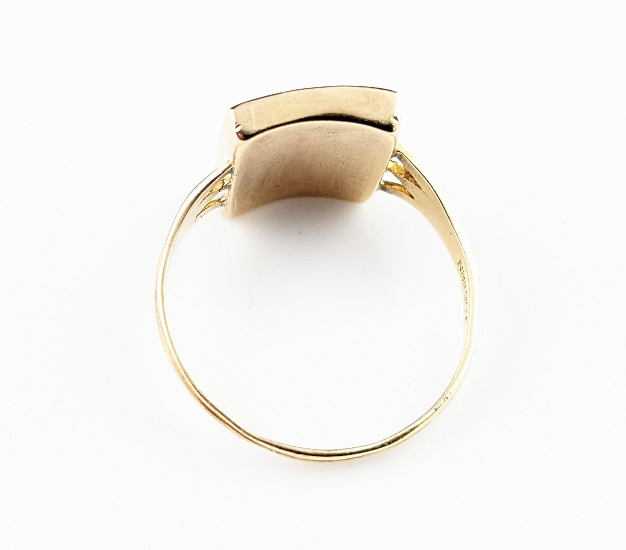 Antique Mourning signet ring, initial DD, black enamel and 9k gold For Sale 8