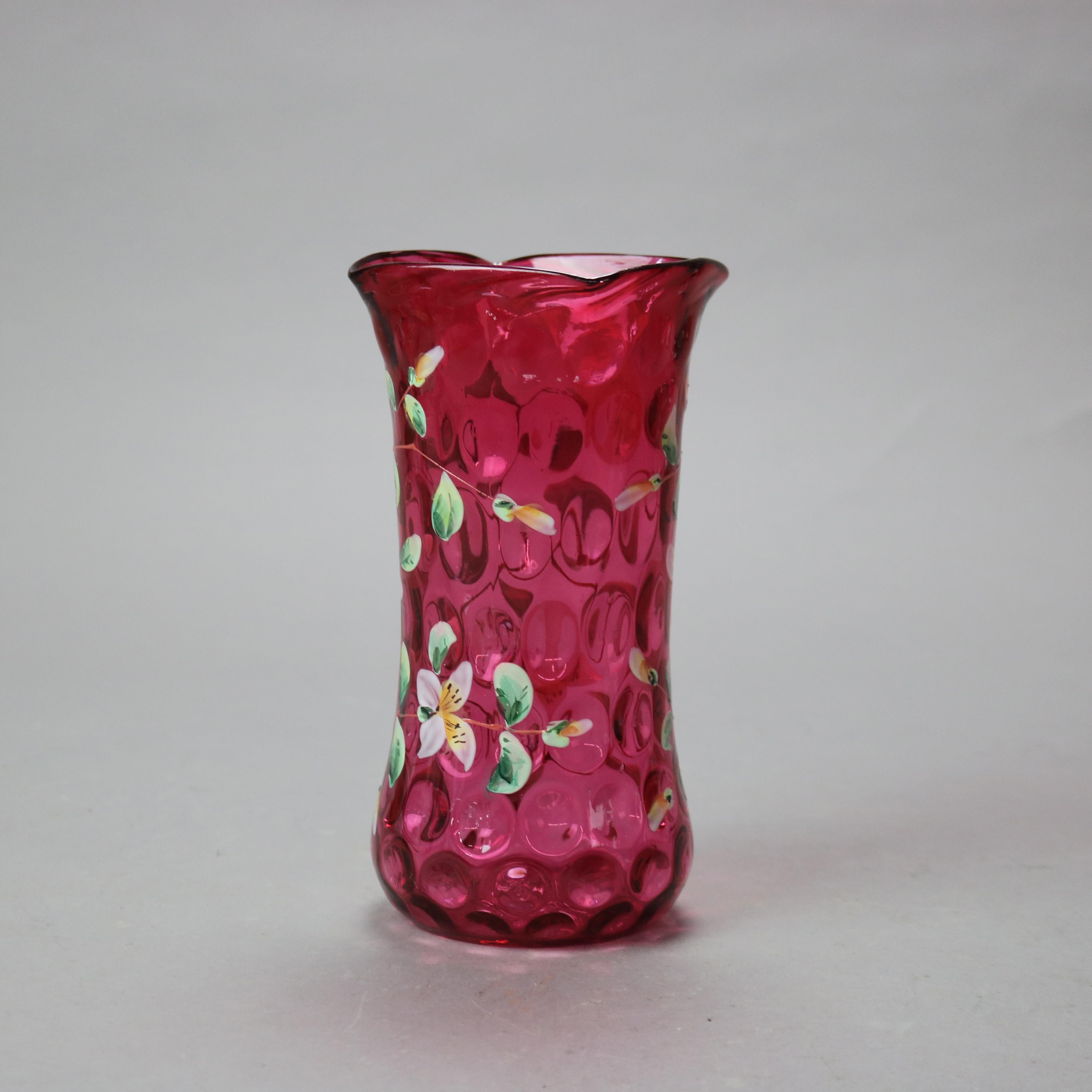 Émaillé Ancien vase de style Mt Washington émaillé à la main à motifs floraux de canneberges, vers 1900 en vente