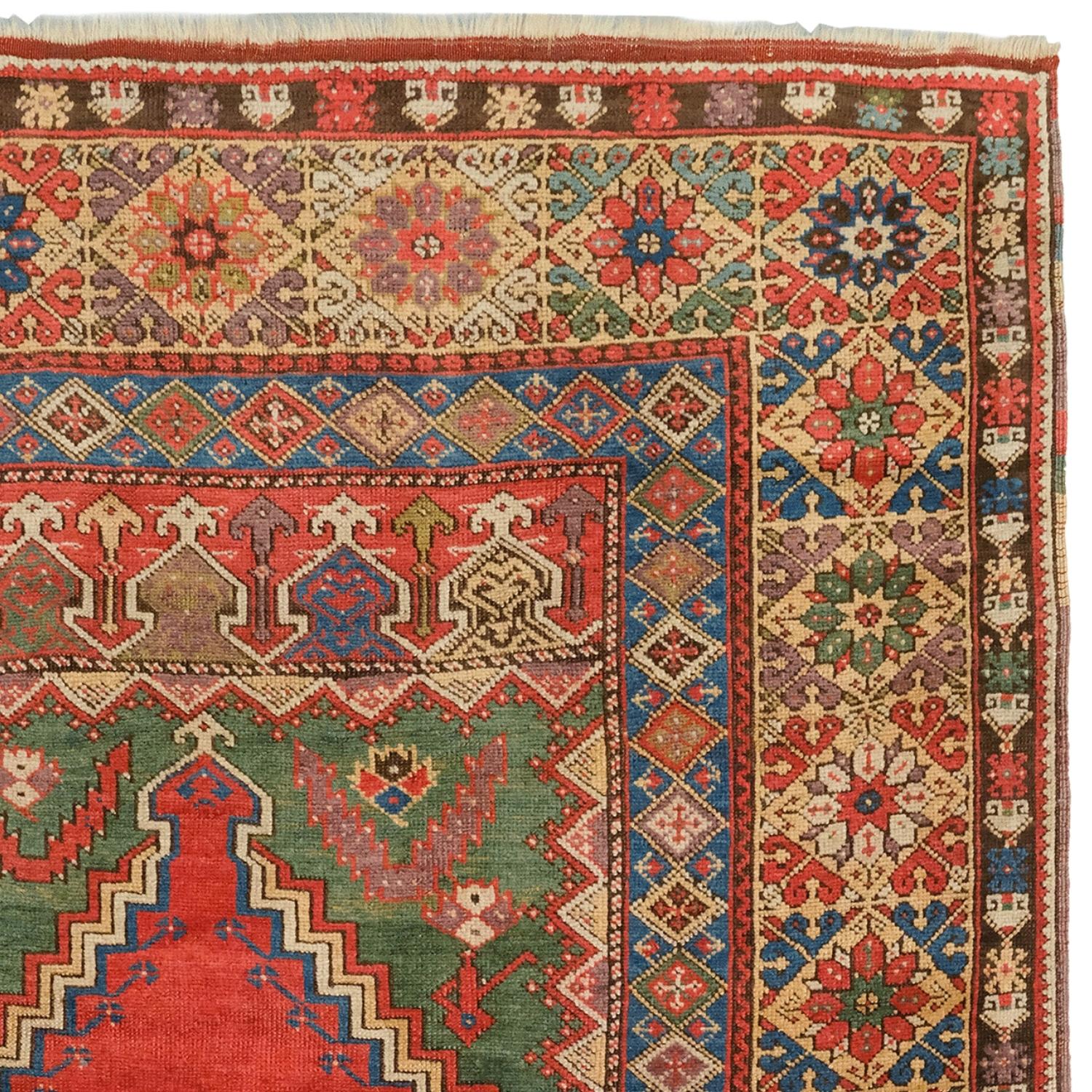 Antique Mudjur Prayer Rug - Middle of 19th Century Antique Wool Rug In Good Condition For Sale In Sultanahmet, 34