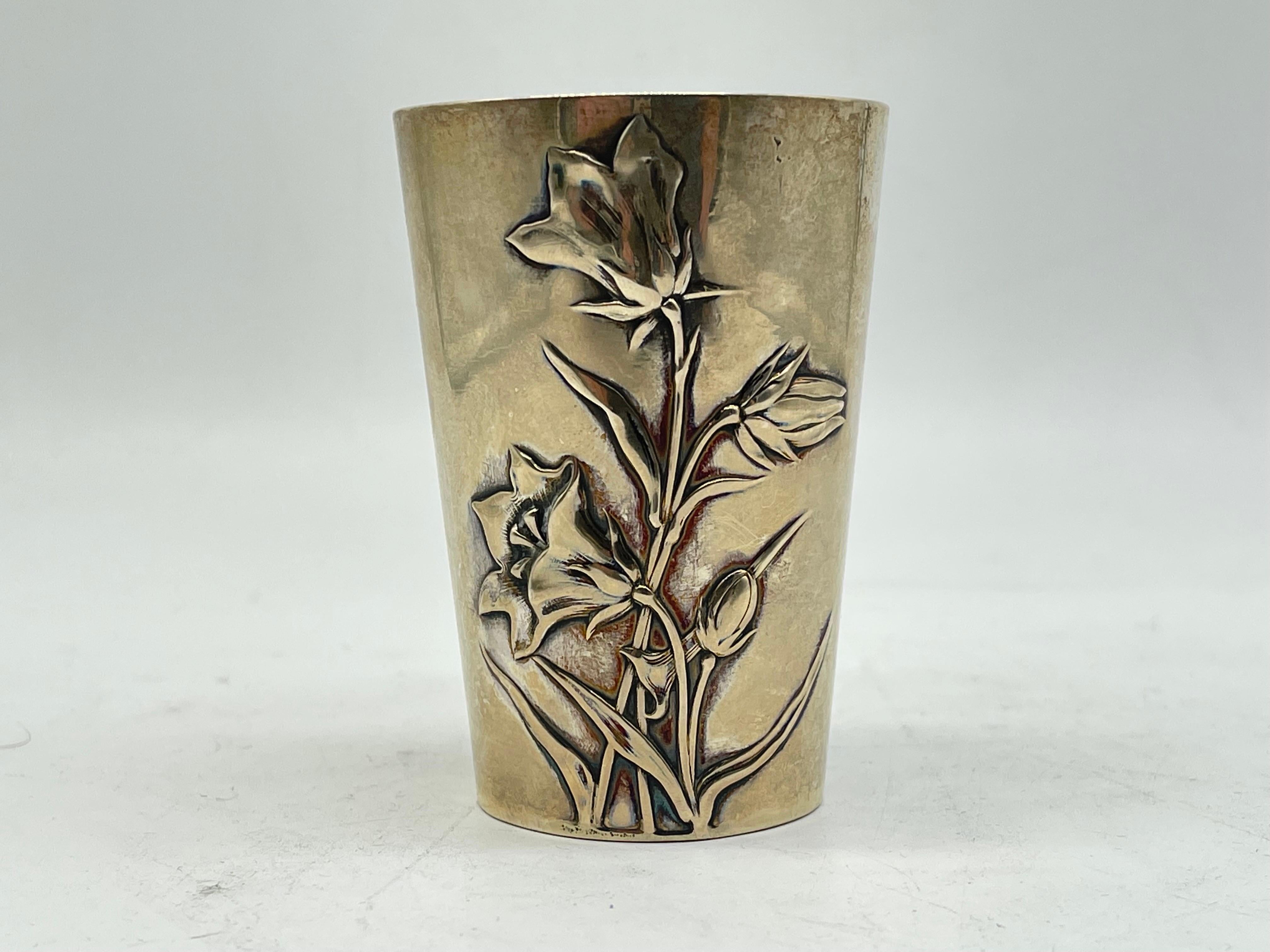 Antique Mug Art Nouveau Flowers 800 Silver - gilded / Cup Gebrüder Kühn Germany In Good Condition For Sale In Berlin, DE
