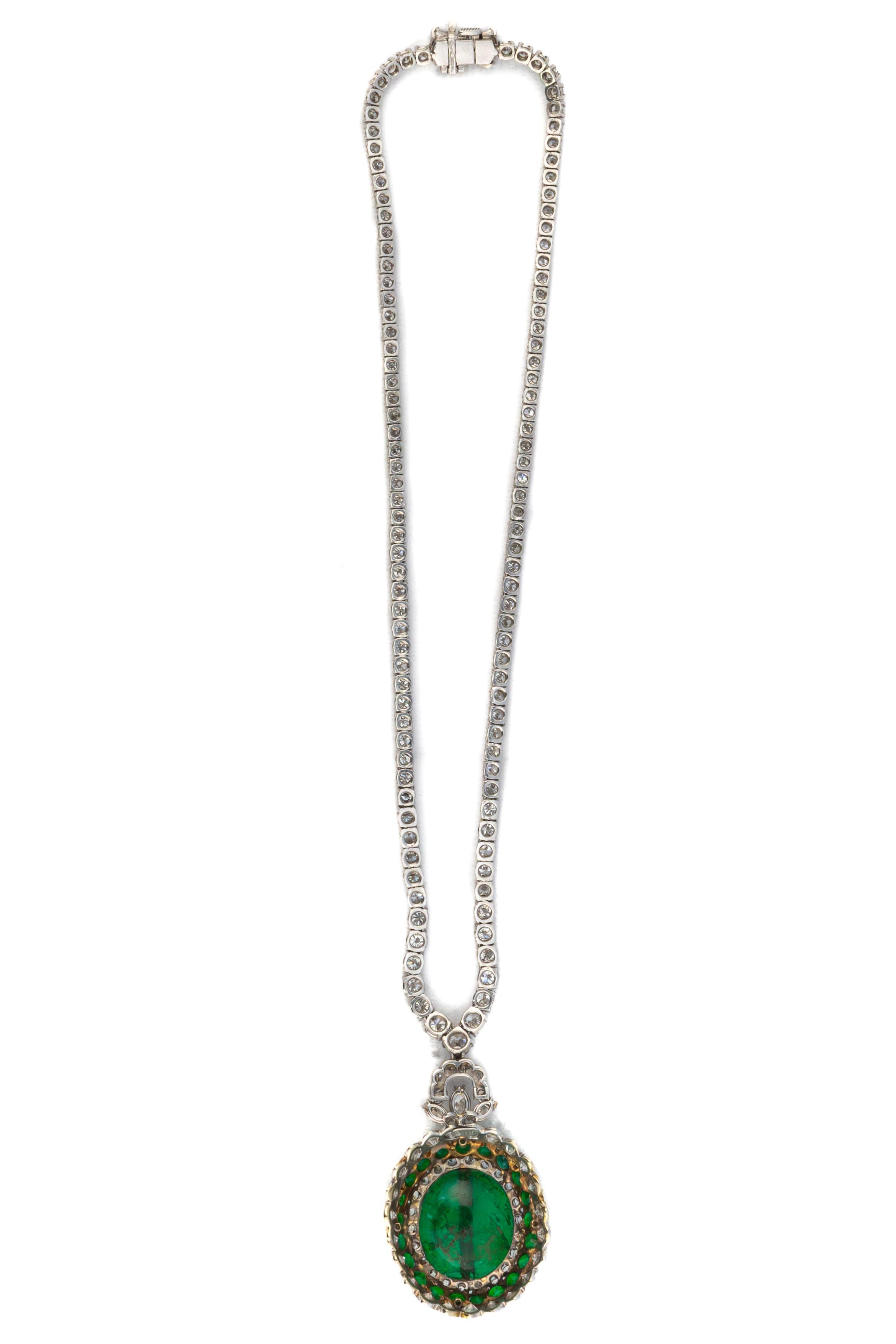 Antica collana di smeraldi e diamanti certificata Mughal In condizioni ottime in vendita a New York, NY