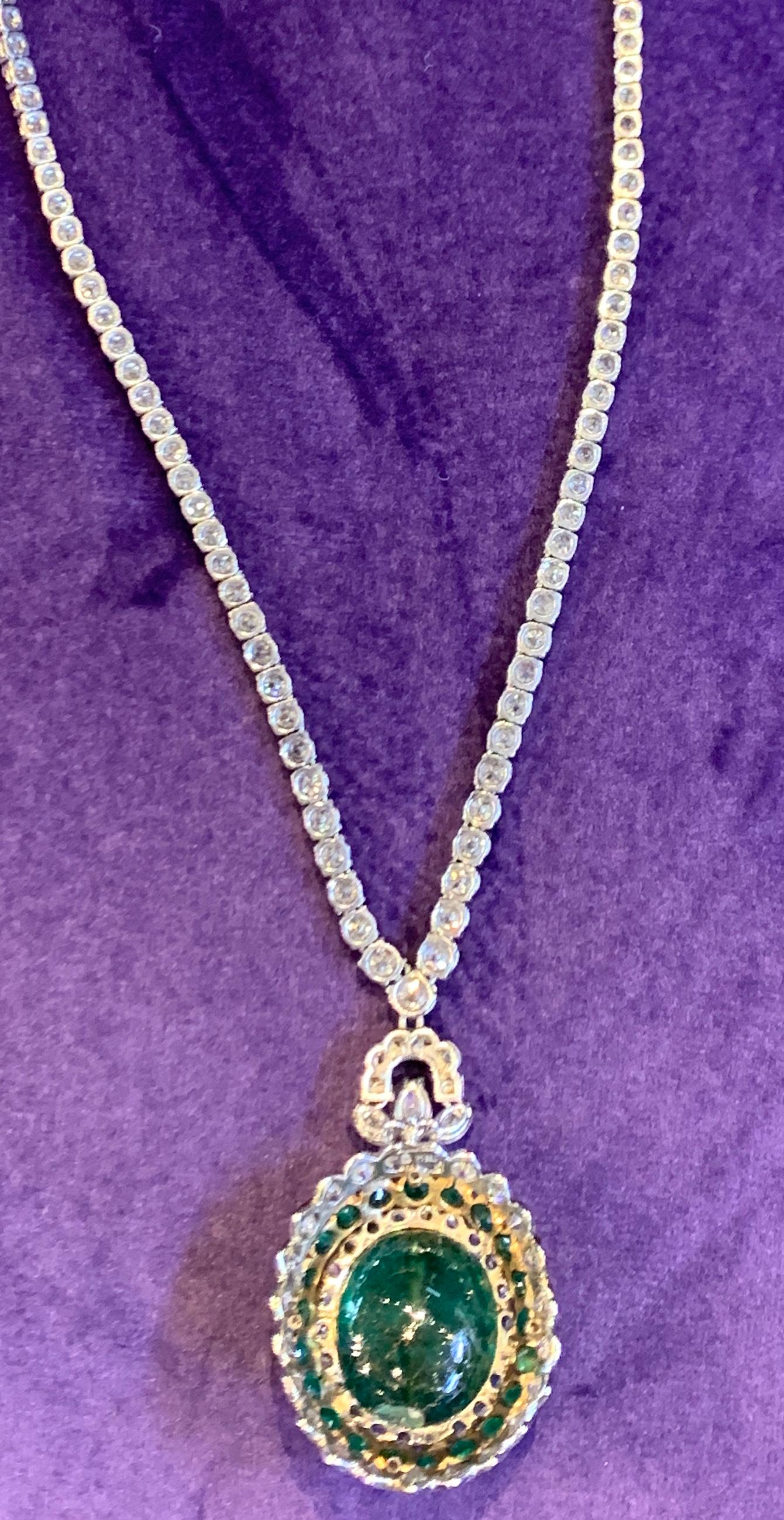 Collier ancien moghol en perles d'émeraude certifiées et diamants en vente 2