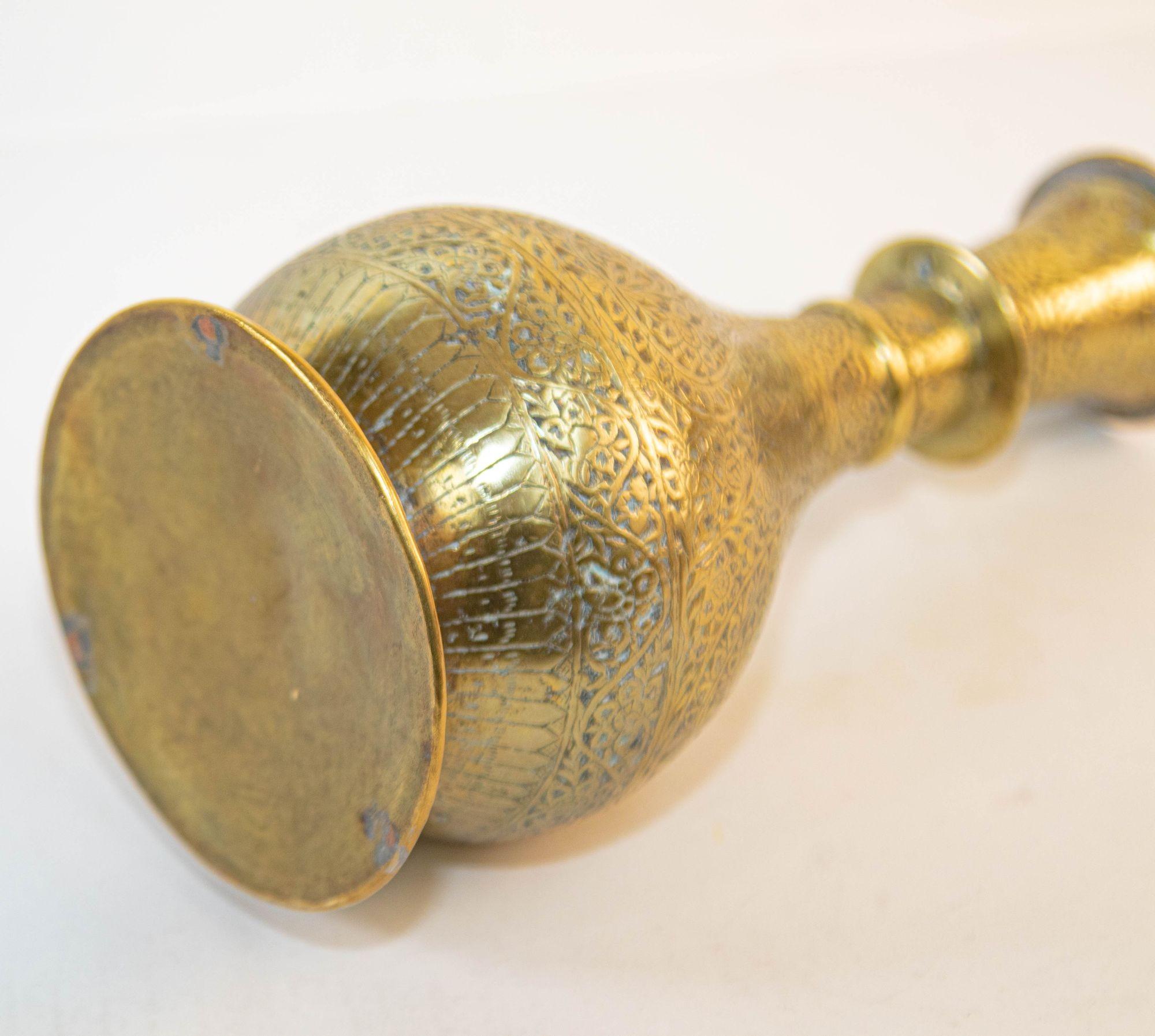Antique Mughal Engraved 19th Century Hookah Base Indo-Persian For Sale 8