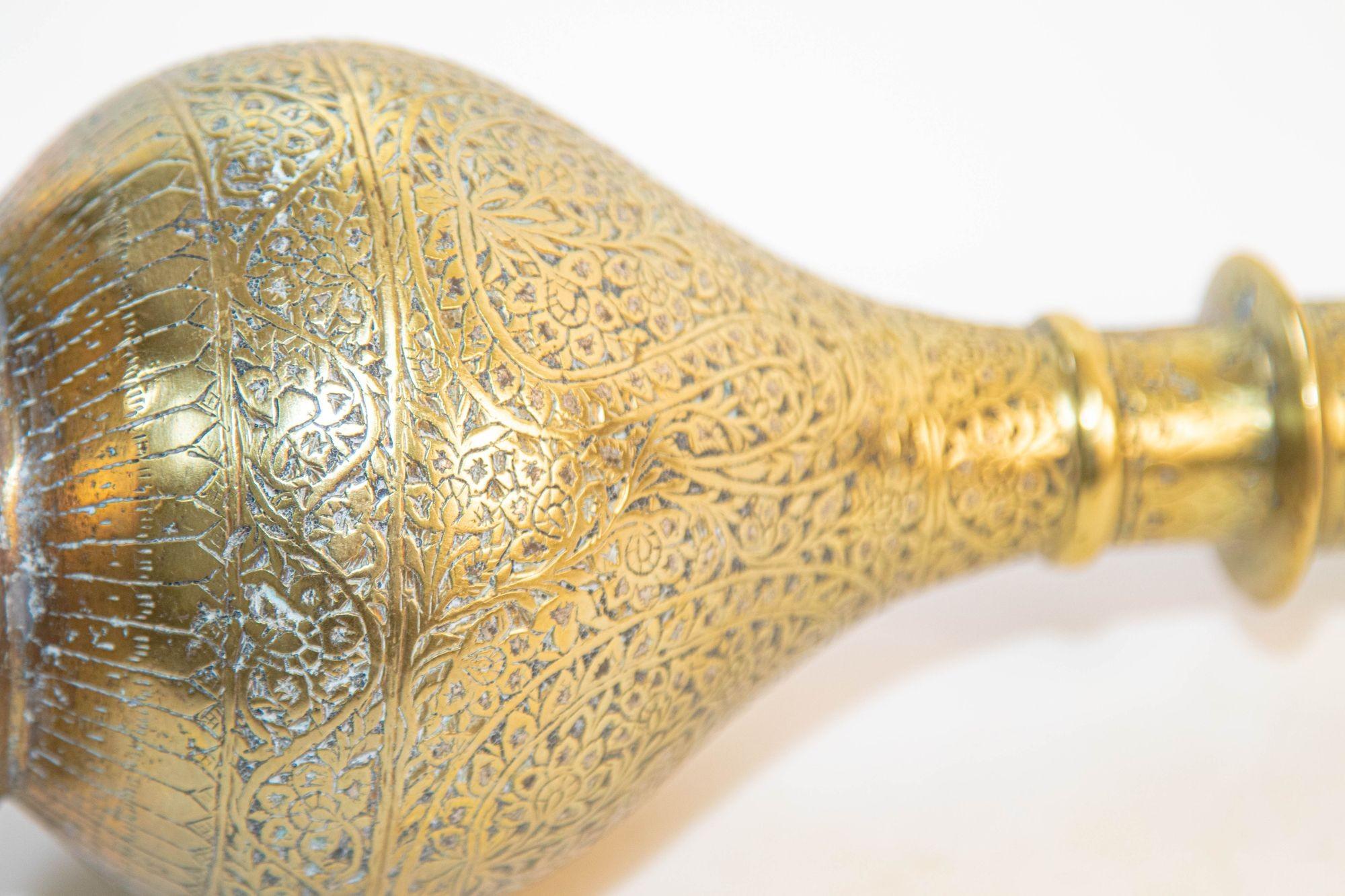 Antique Mughal Engraved 19th Century Hookah Base Indo-Persian For Sale 9