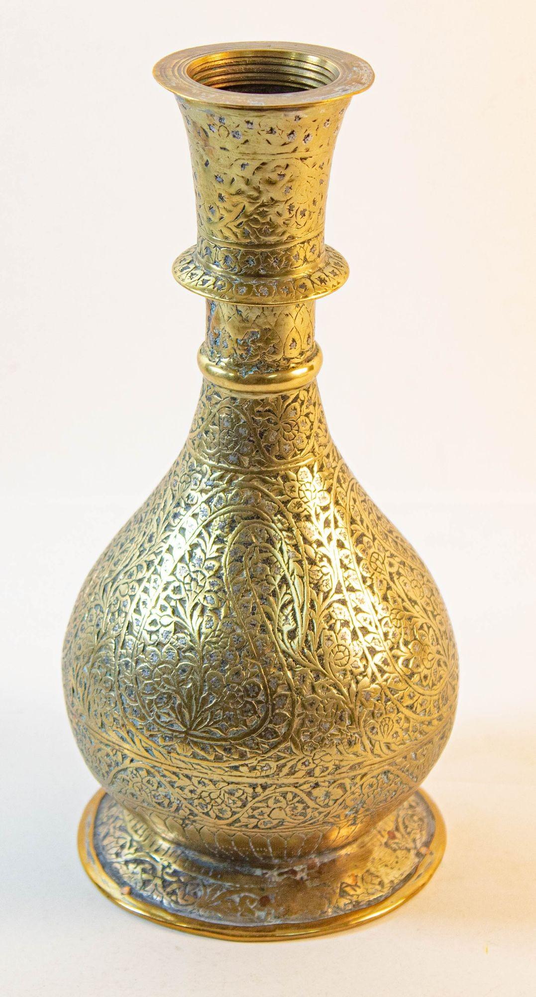 Antique Mughal Engraved 19th Century Hookah Base Indo-Persian For Sale 12