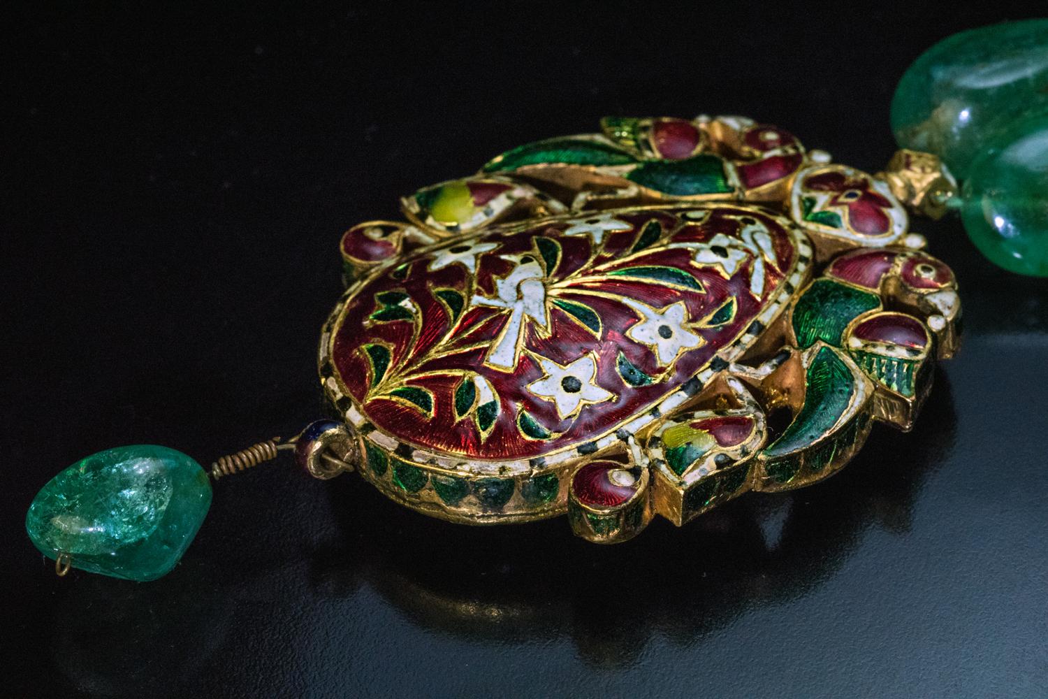 Antike Halskette, Mughal India, Smaragd, Diamant, Rubin, Emaille, Gold 2