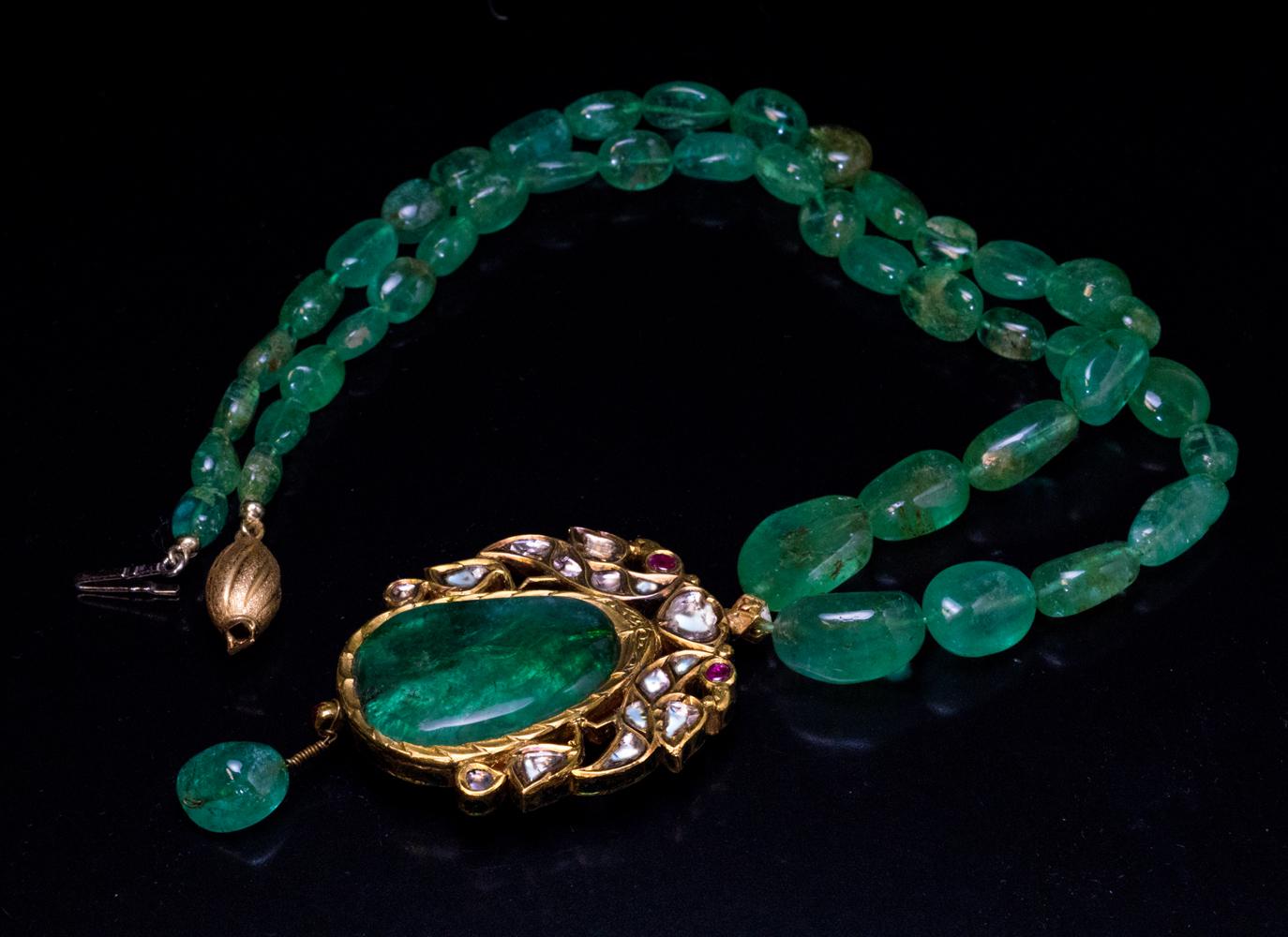 Antike Halskette, Mughal India, Smaragd, Diamant, Rubin, Emaille, Gold 4