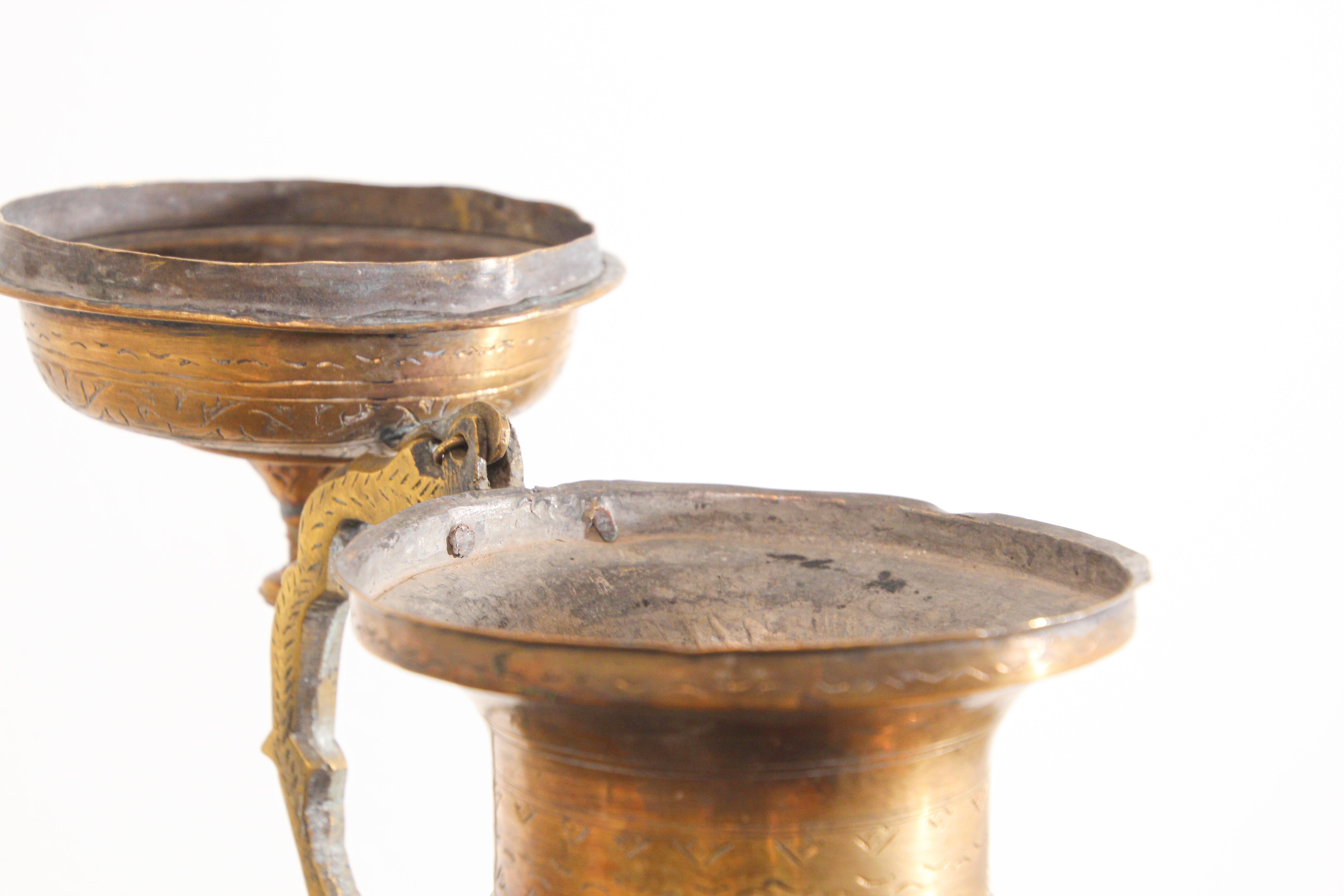 Samovar indien moghol ancien en laiton en vente 9