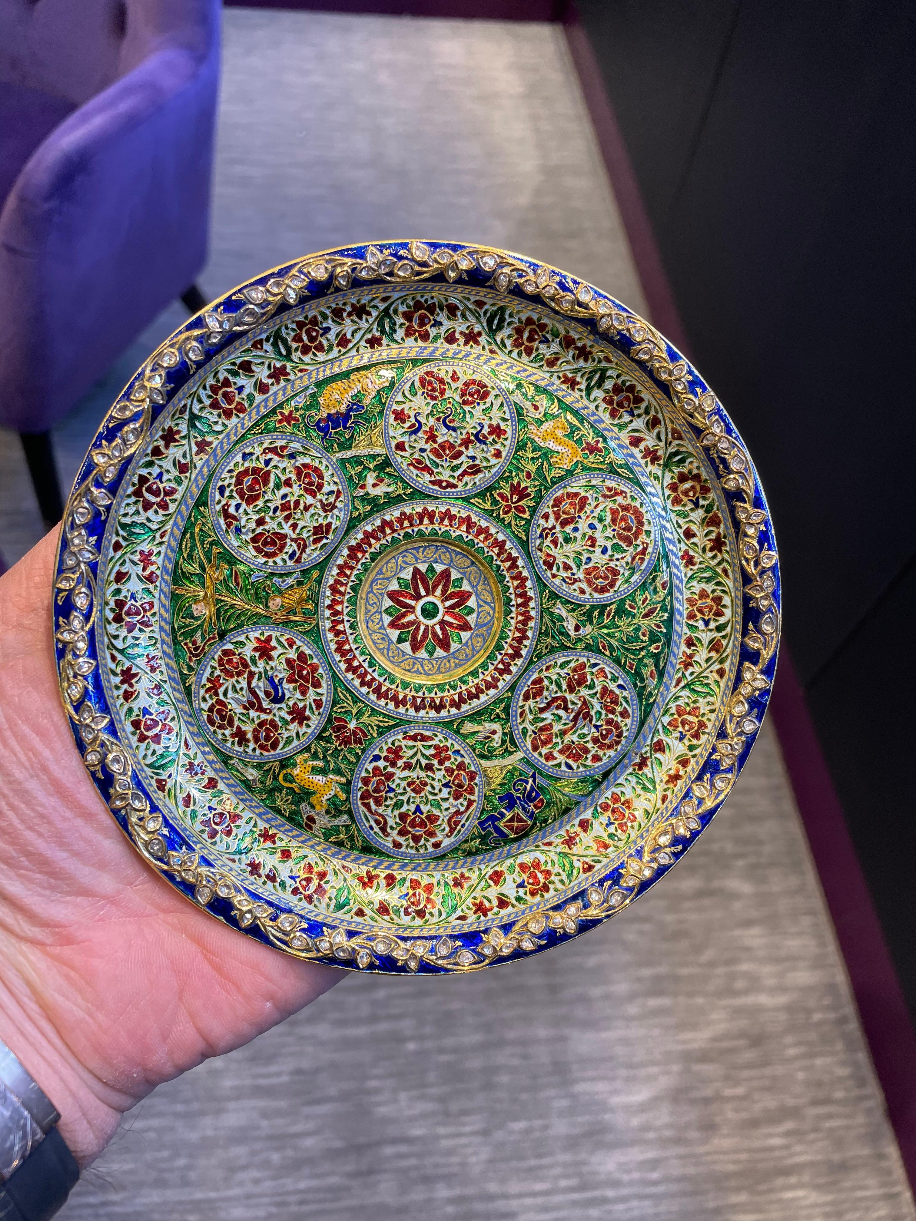 Antikes Set aus Tasse und Löffel aus indischer Emaille und Diamanten, Mughal im Zustand „Hervorragend“ im Angebot in New York, NY