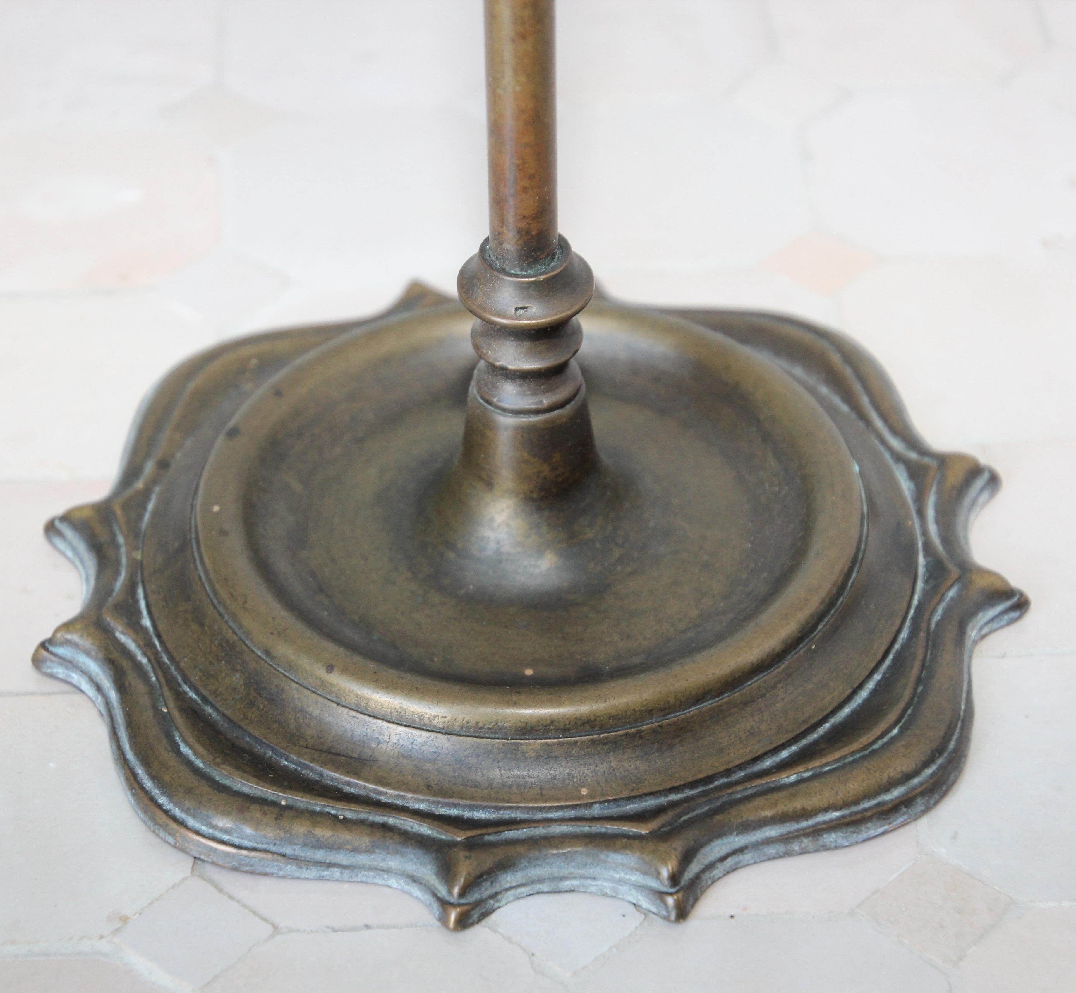 Indian Antique Mughal Rajasthani India Bronze Oil Lamp For Sale