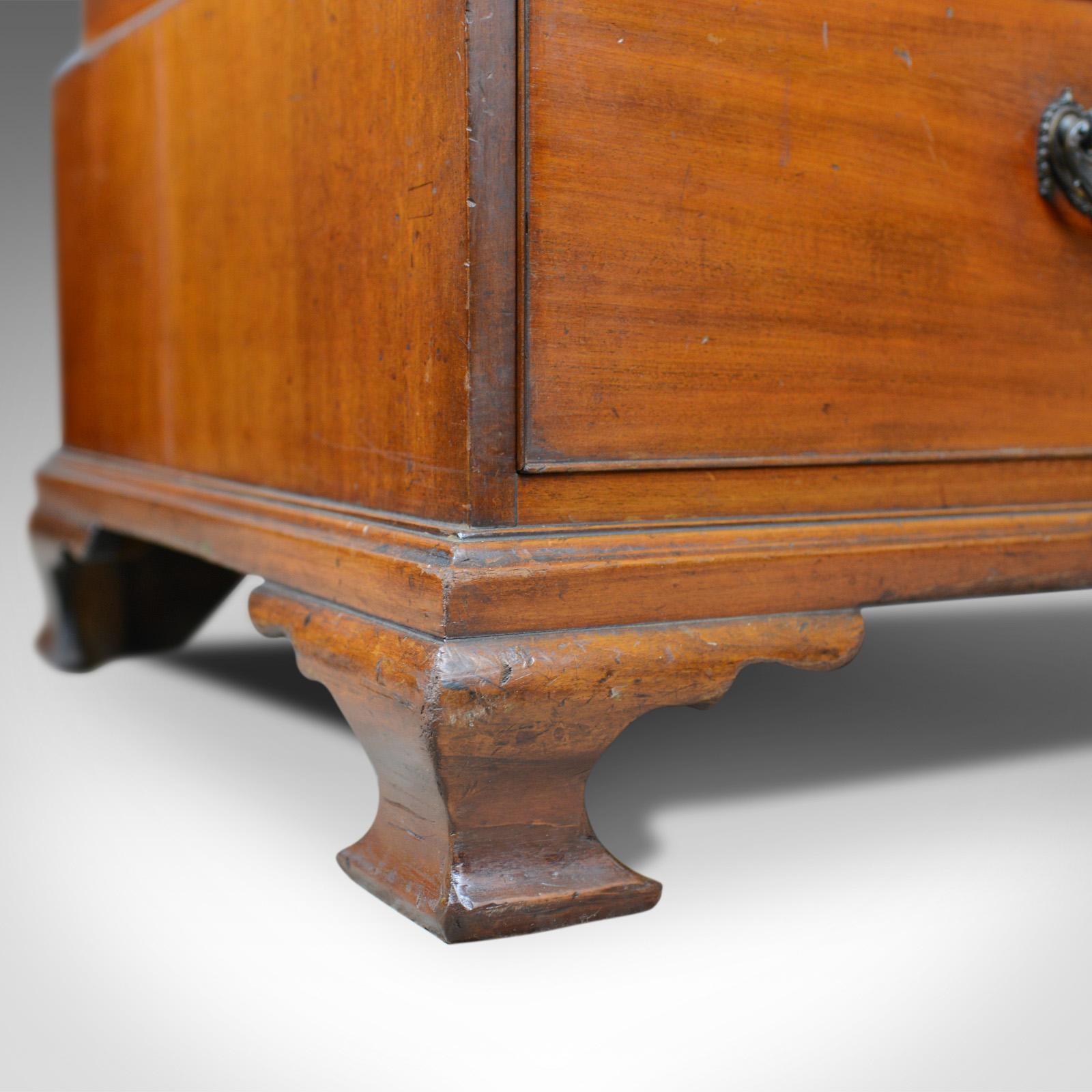 Antique, Mule Chest, English, Georgian Housekeepers Trunk, Mahogany, circa 1780 For Sale 5