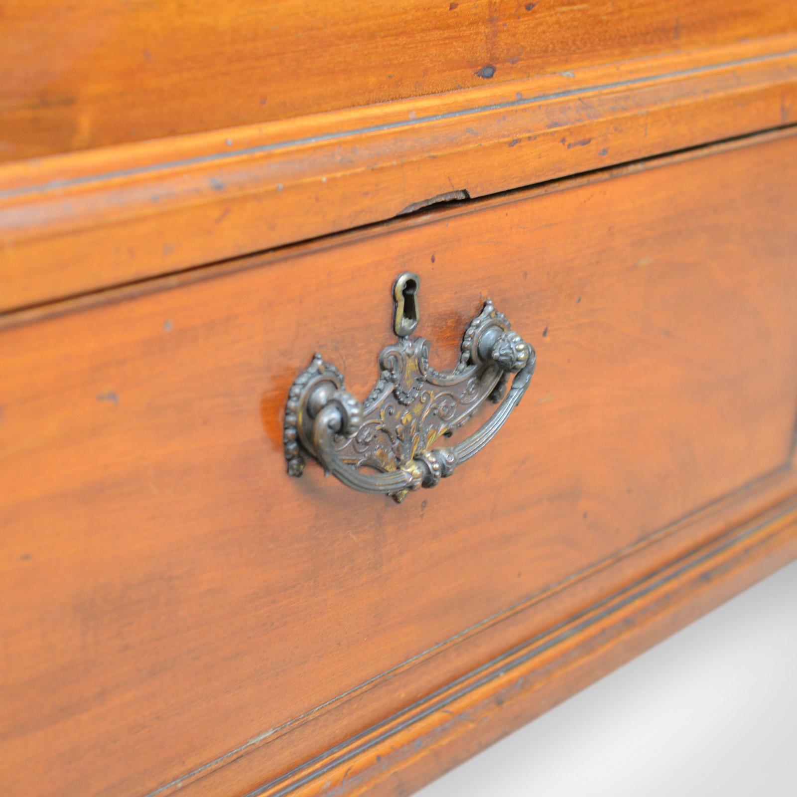 Antique, Mule Chest, English, Georgian Housekeepers Trunk, Mahogany, circa 1780 For Sale 4