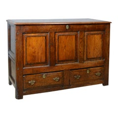 Antique Mule Chest:: English:: Oak:: Trunk:: 18th Century:: circa 1700