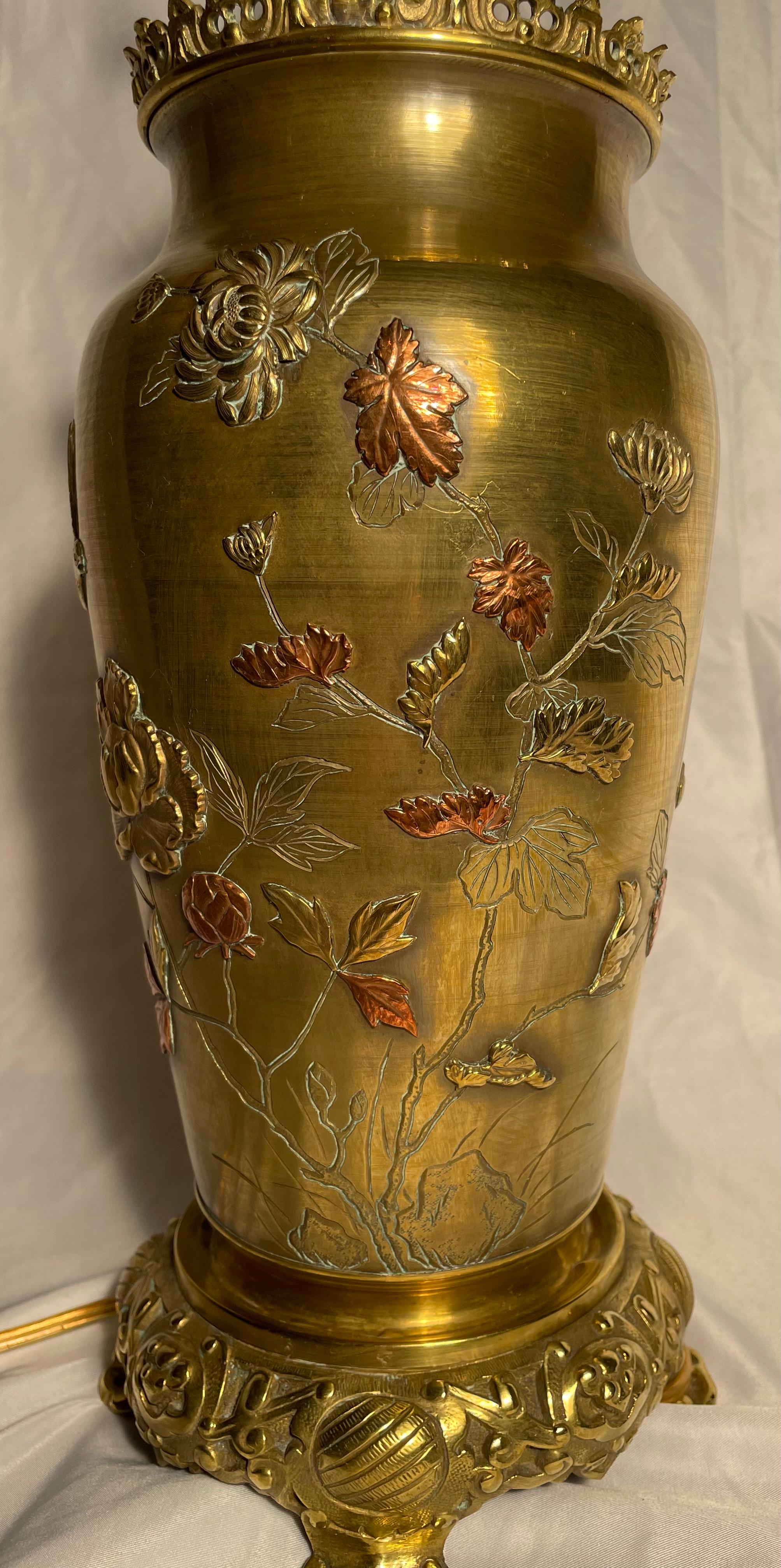 Lampe japonaise d'antiquités en bronze multicolore Bon état - En vente à New Orleans, LA