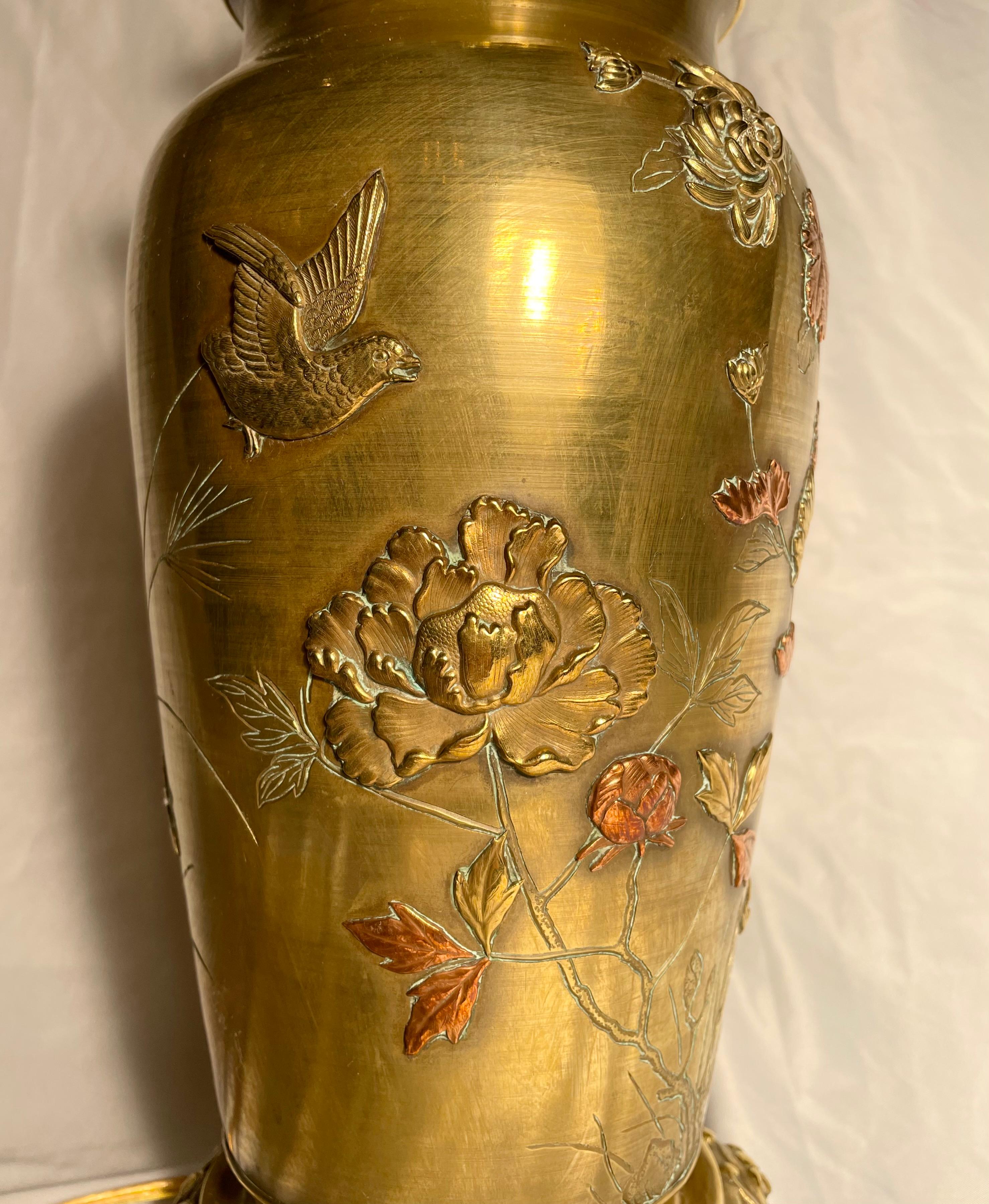 Bronze Lampe japonaise d'antiquités en bronze multicolore en vente