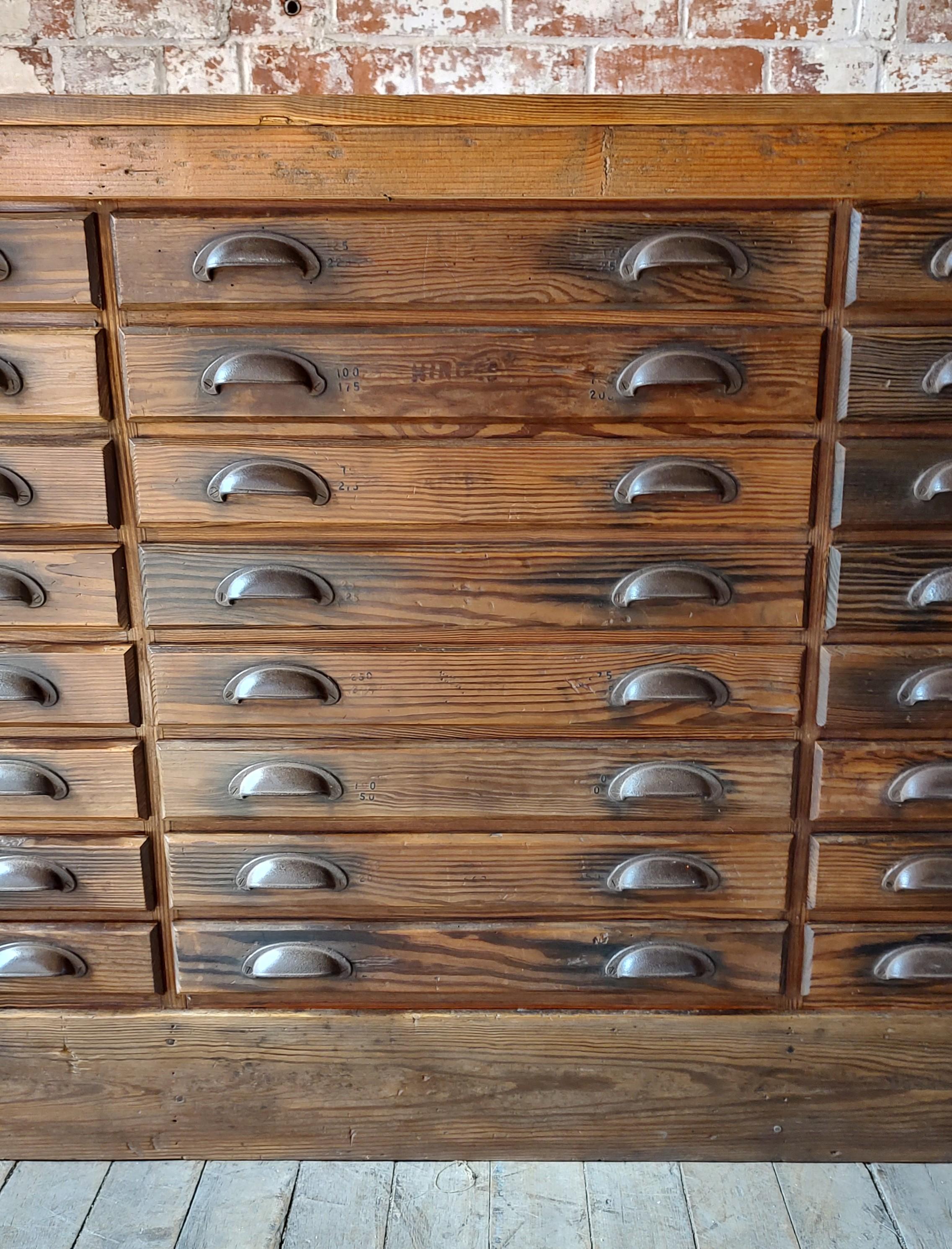 Antique Multi-Drawer Cabinet In Good Condition For Sale In Oakville, CT