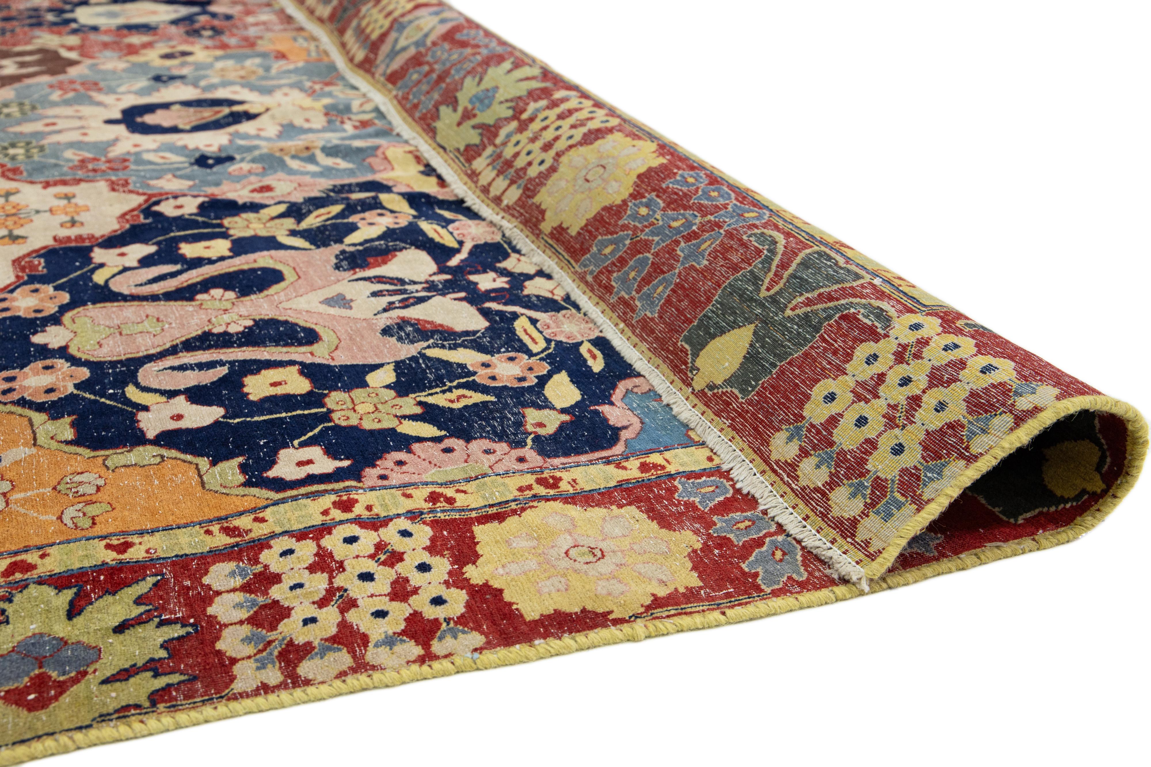Perse Tapis persan Tabriz Allover conçu à partir des années 1900 en vente
