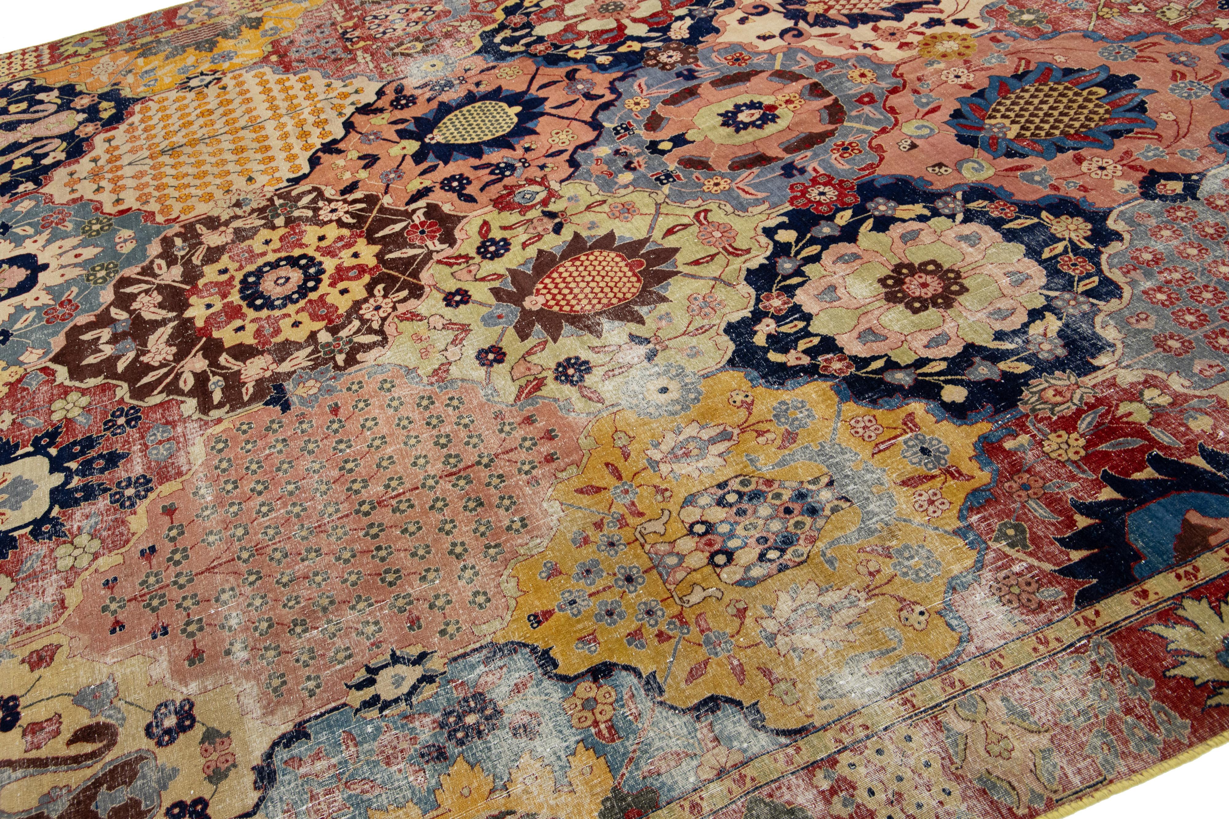 Tapis persan Tabriz Allover conçu à partir des années 1900 Bon état - En vente à Norwalk, CT