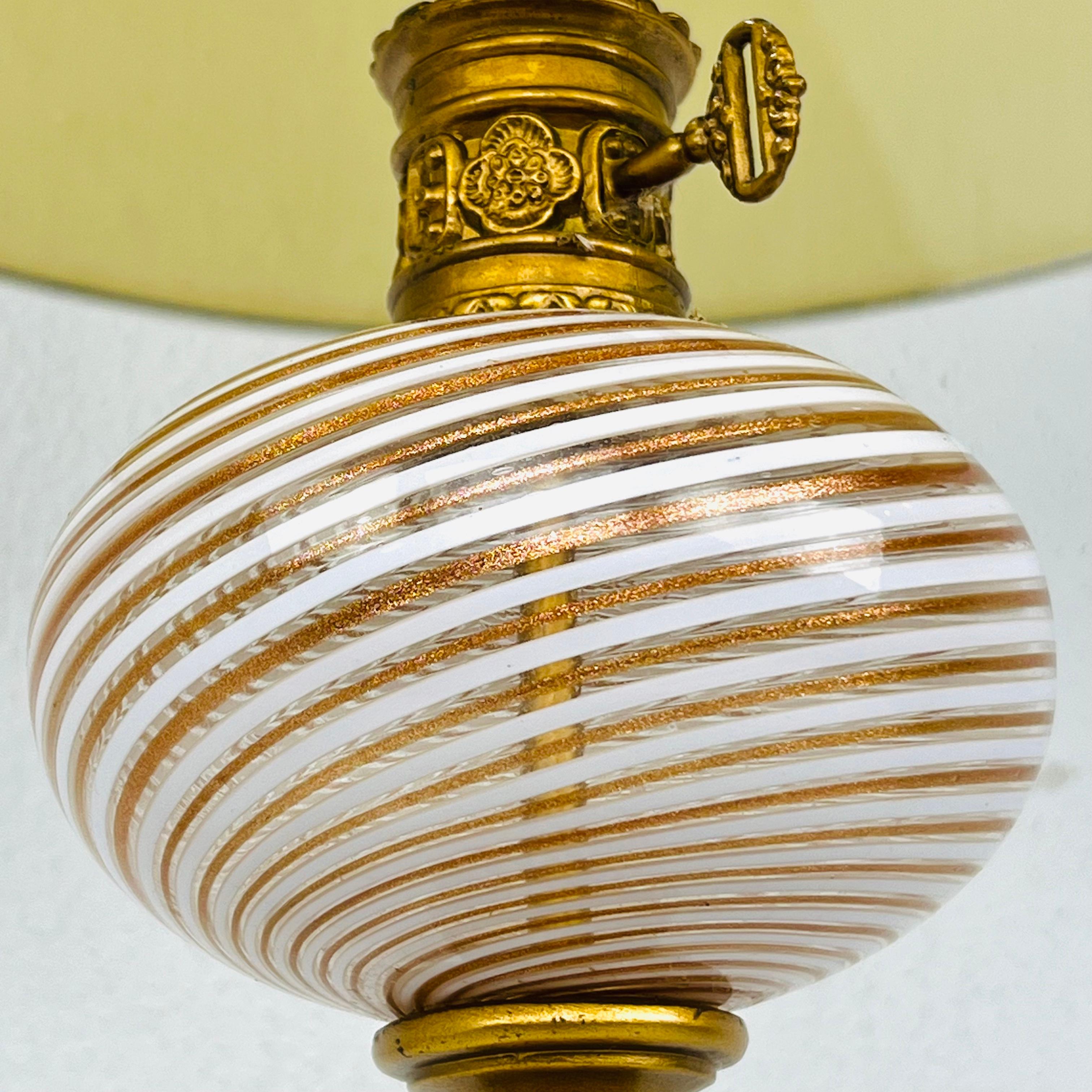 Lampe ancienne en verre de Murano par Dino Martens en vente 4