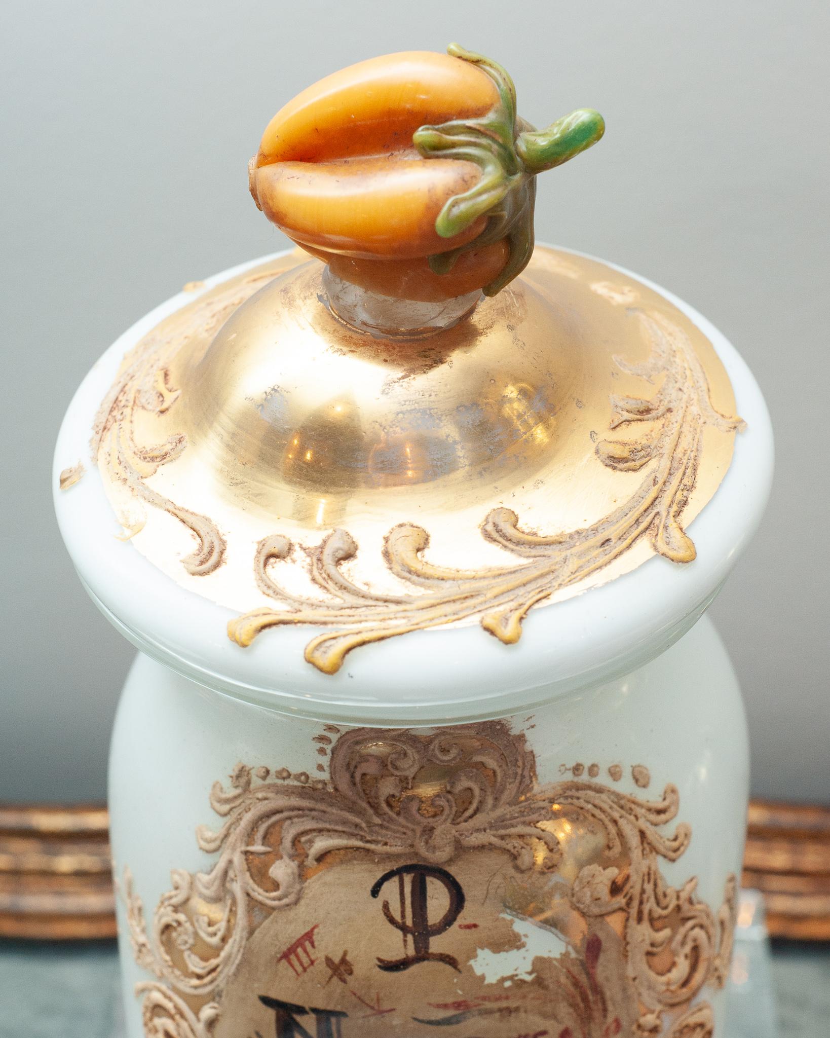 Antiker Apotheker-/Apothekerdose-Kanister aus Muranoglas mit aufwändiger Handbemalung (Vergoldet) im Angebot