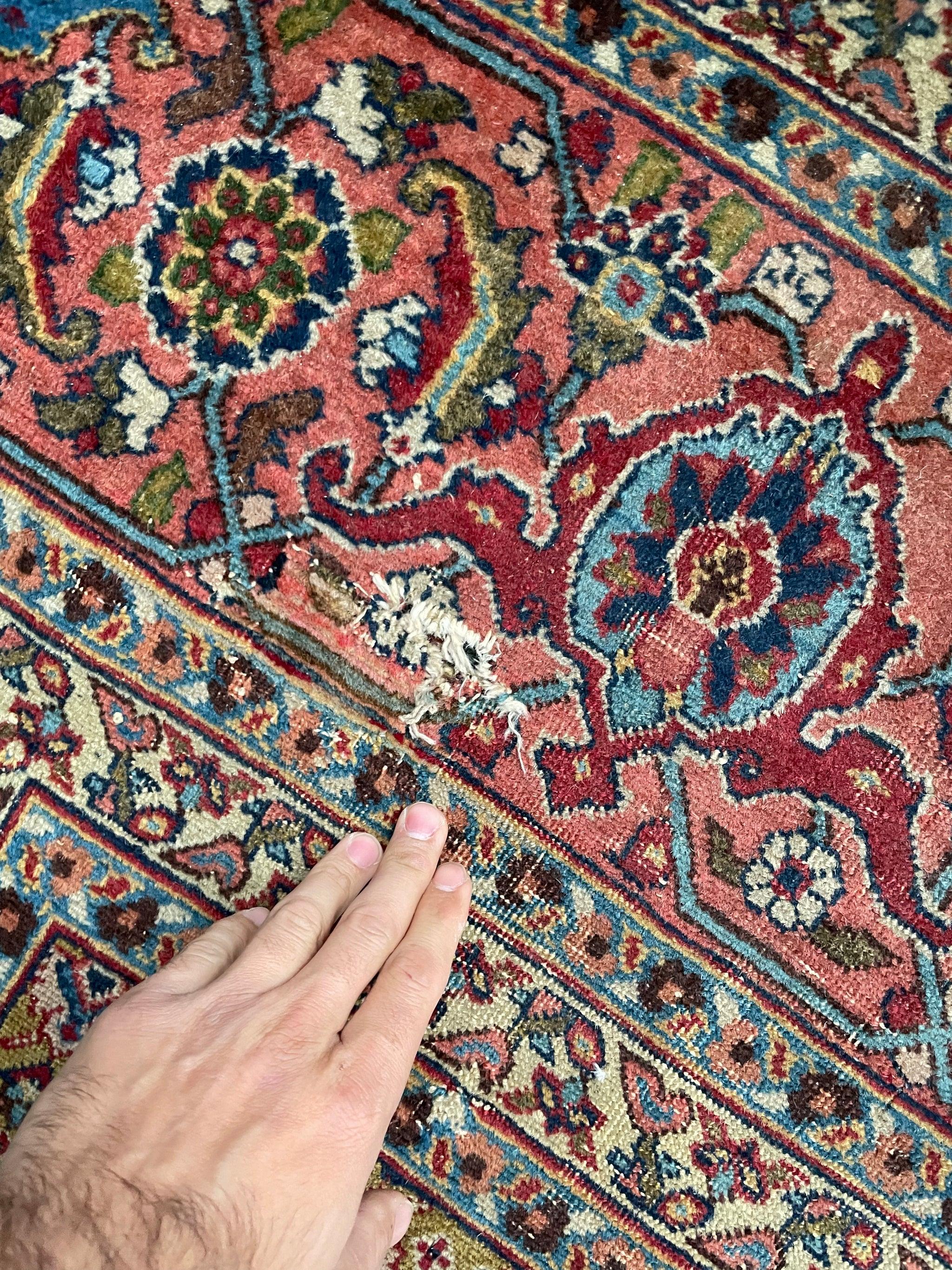 Tabriz antiguo de diseño mostaza azafrán y salmón en diseño Herati, c.1930 en venta 6