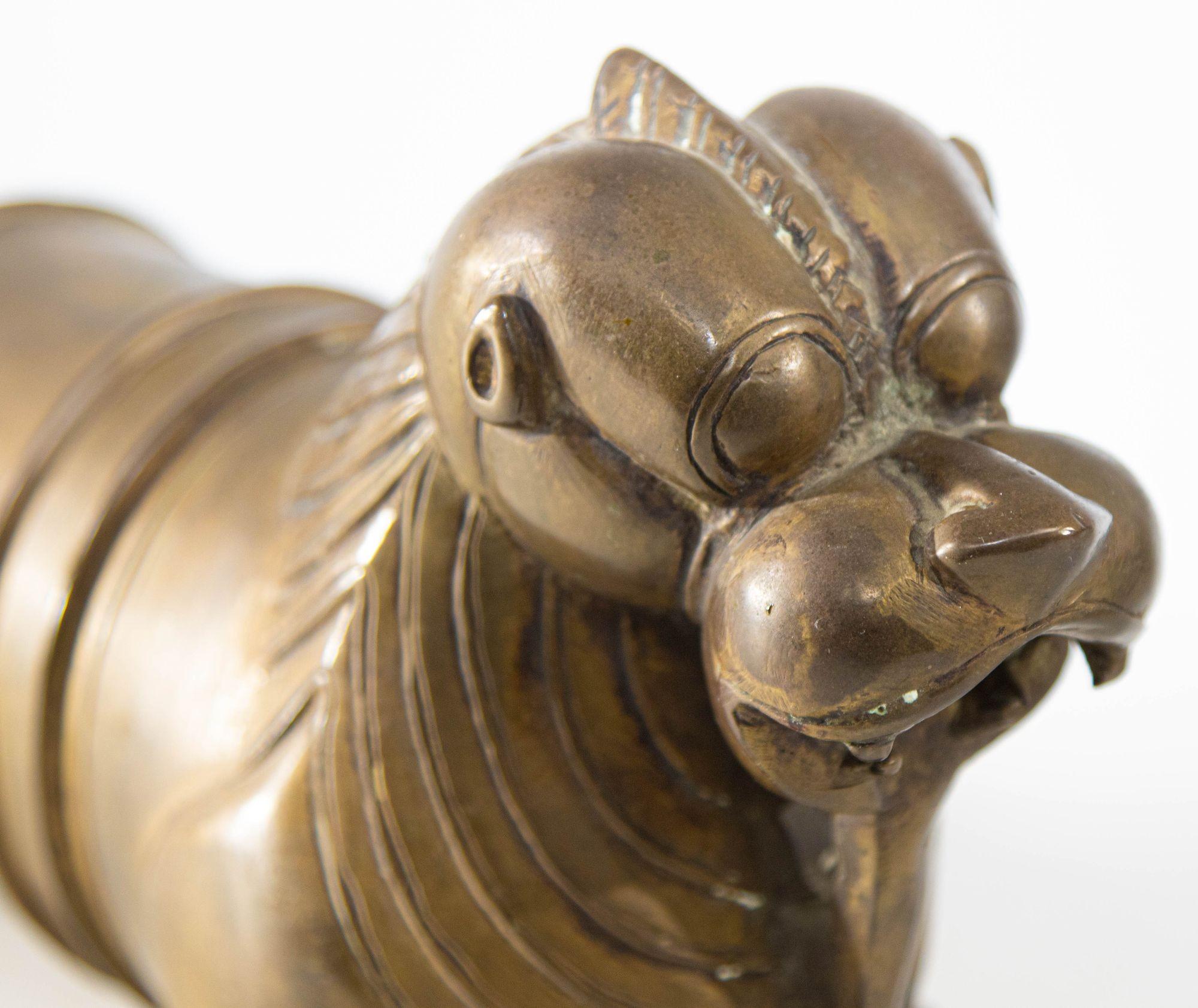 Antique Mythical Tiger Finial Bronze Palanquin Handle 18-19th Century For Sale 2