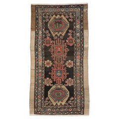 Ancien tapis d'appoint Nahavand Hamadan de style tribal, petit tapis 