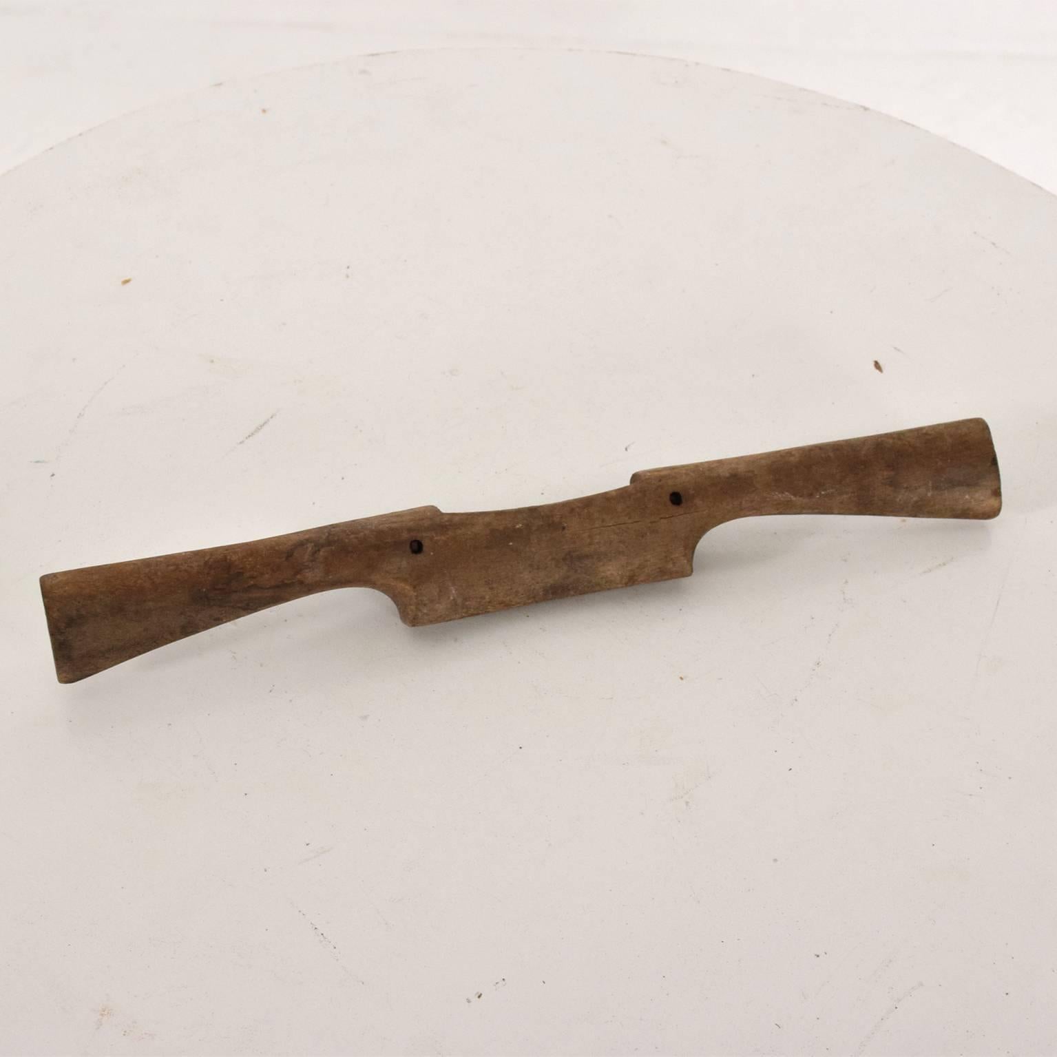 For your consideration a beautiful antique carpenter woodwork tool,
Nakashima style.
circa 1890.
   