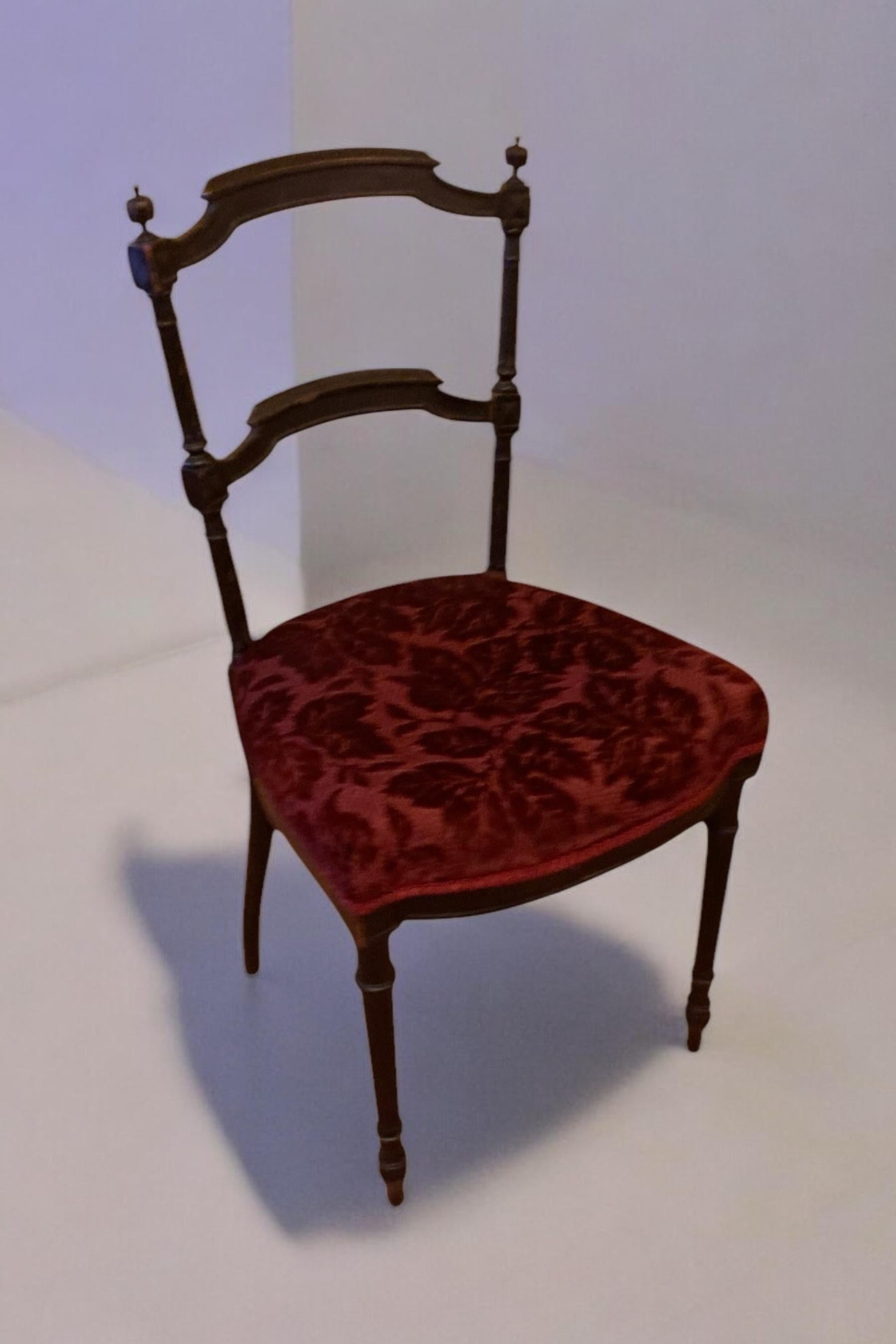 Chaise d'appoint Napolean III ancienne, tapisserie en velours rouge bordeaux en vente 6