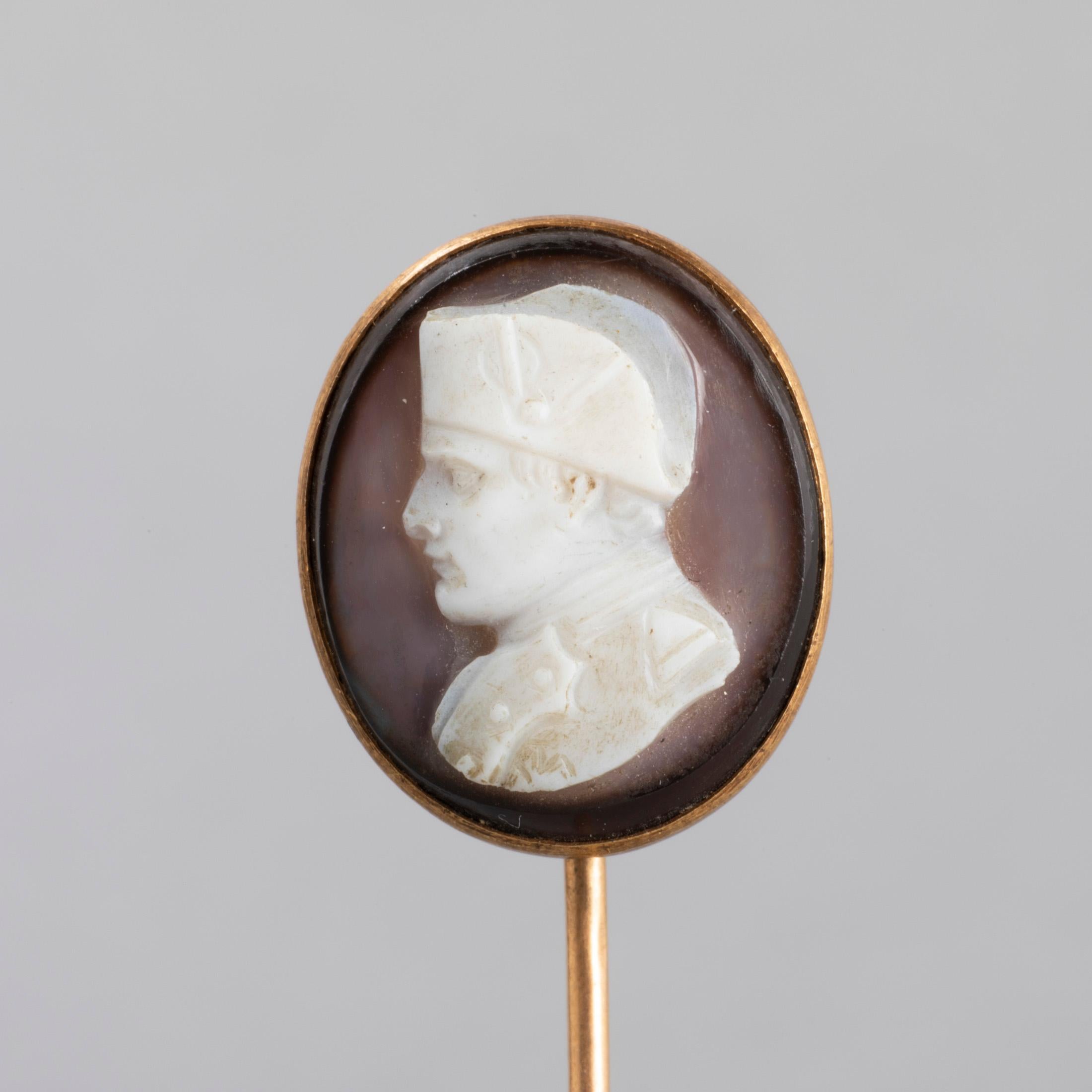 Antique Napoleon Cameo Pin From Maréchal MacDonald Estate

This is a rare and Historical piece, representing the profile of Napoleon Bonaparte. Made with two colours Agate stone. 
The metal is 18k gold.
Made In France in the early 19th century.
It