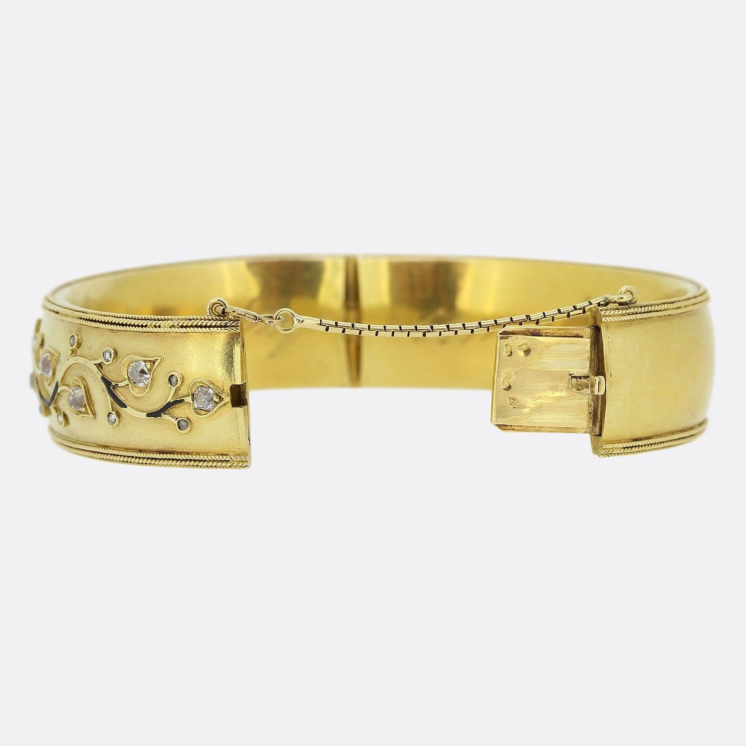 Here we have a real historic piece of jewellery. It is engraved on the inside ‘Castendolo 21 Giugno 1850 accepts le en souvenir de moi Napoleon III’, which translates into English as ‘Casenedolo 21 June 1850 accept in memory of me - Napoleon III.