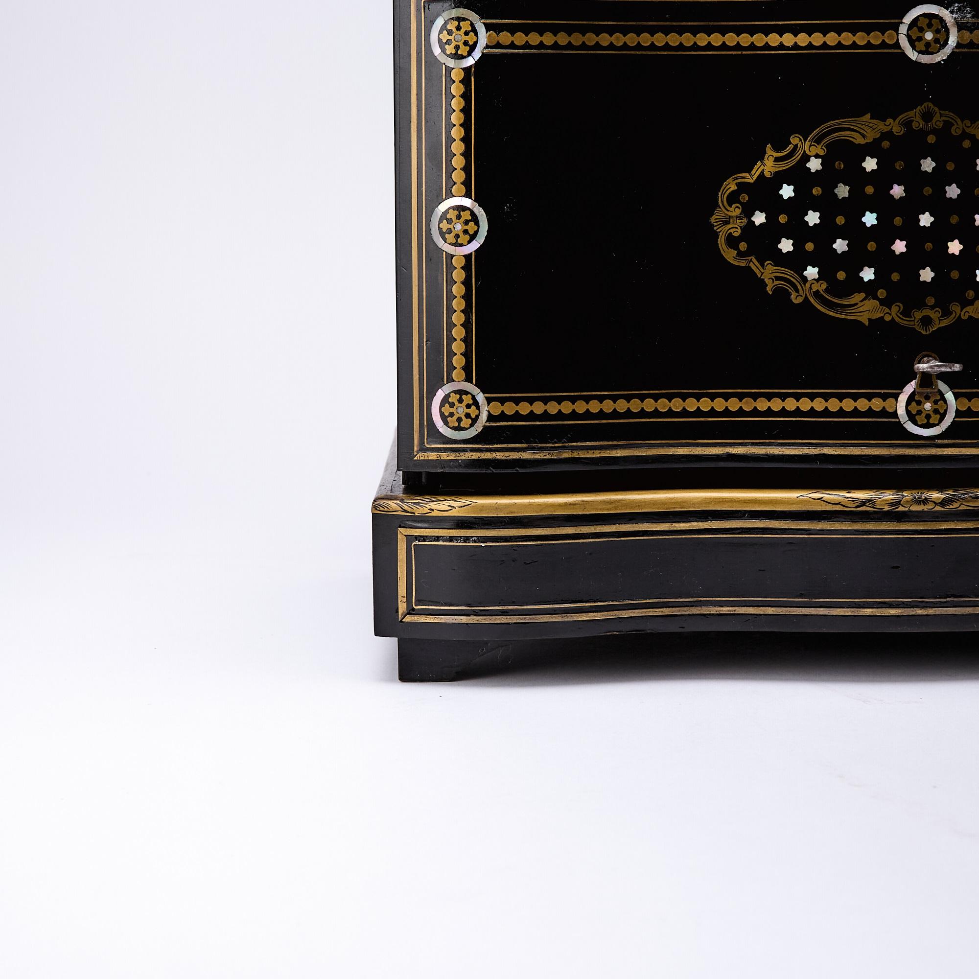 Gilt Antique Napoleon III French Liquor Cellar/ Liqueur Box/ Glass Decanters / 1830 For Sale