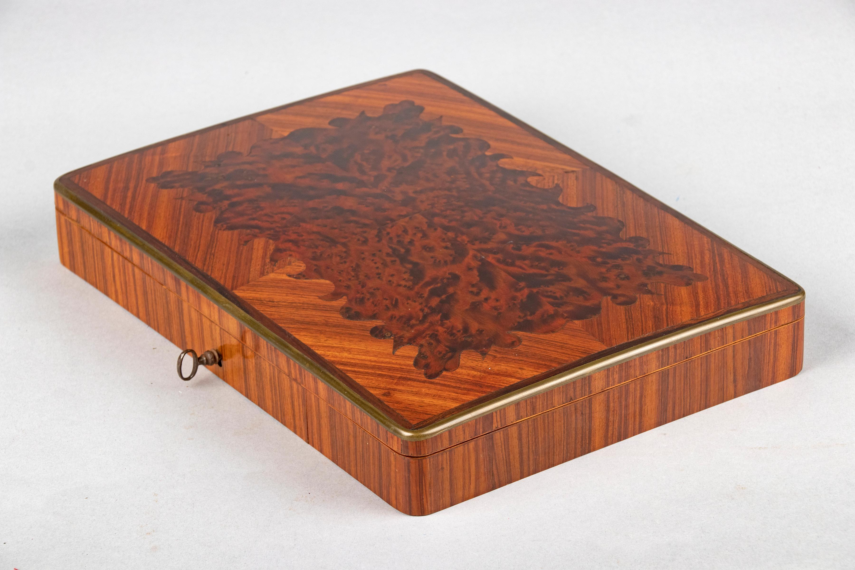Antique Napoleon III Game box with Brass and Burl Wood Marquetry For Sale 9
