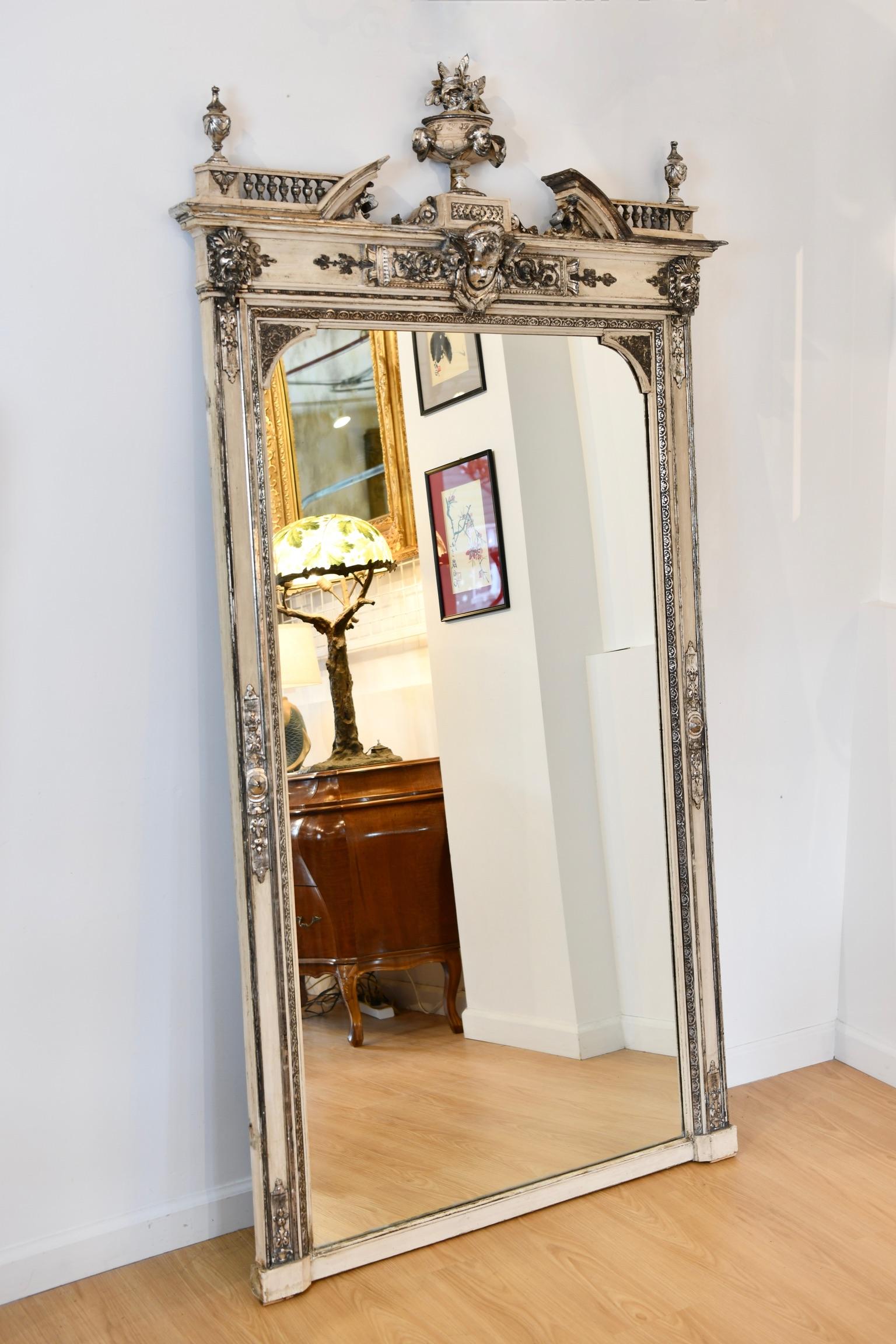 Antique Napoleon III Painted and Silver Gilt Mirror In Good Condition For Sale In Brooklyn, NY