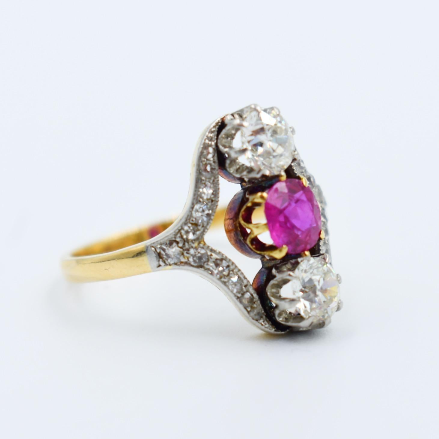 Antique Napoleon III ring in gold and platinum with diamonds and rubies For Sale 1