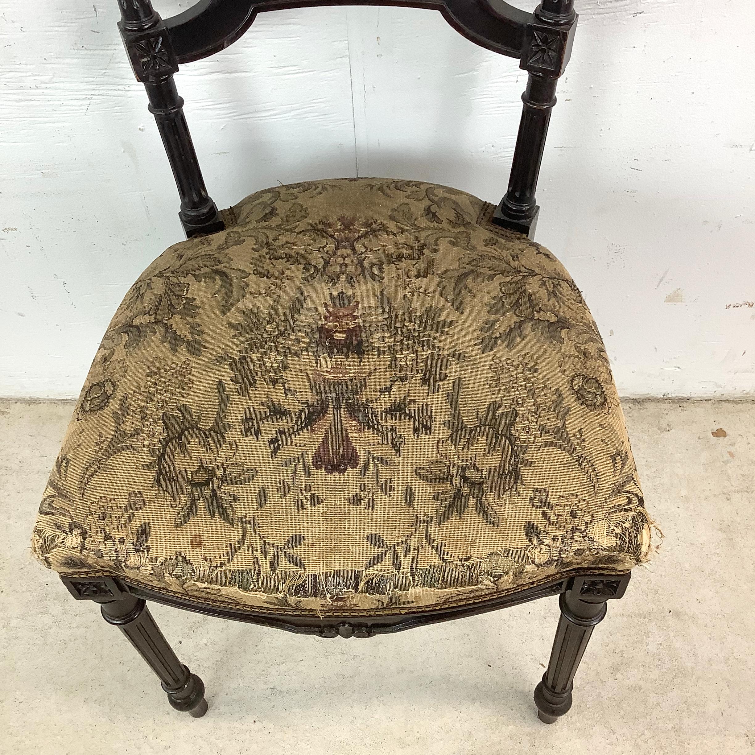 XIXe siècle Chaise d'appoint ancienne de style Napoléon III en vente