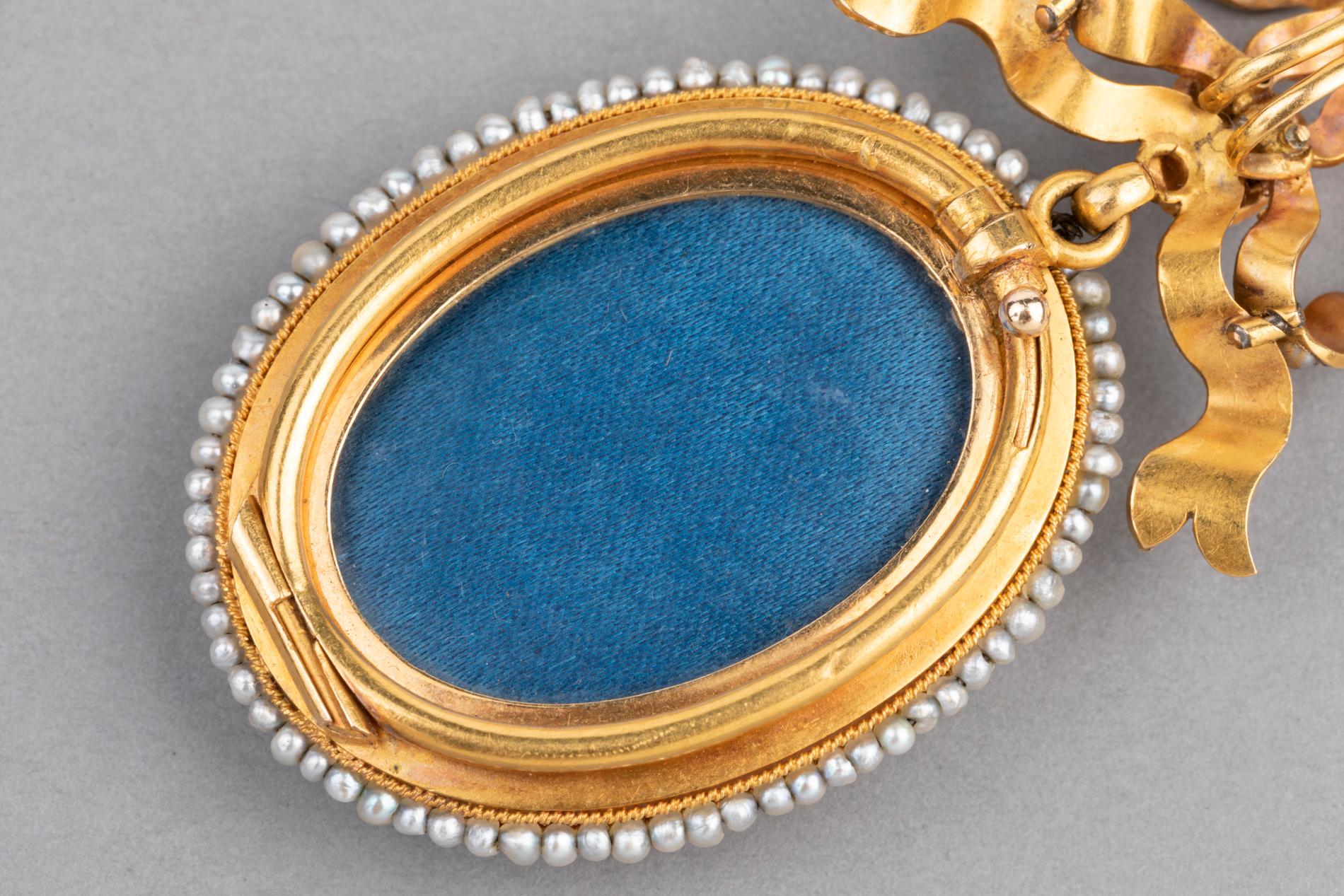 Antique Napoleon III Locket, Gold Enamel and Pearls 4
