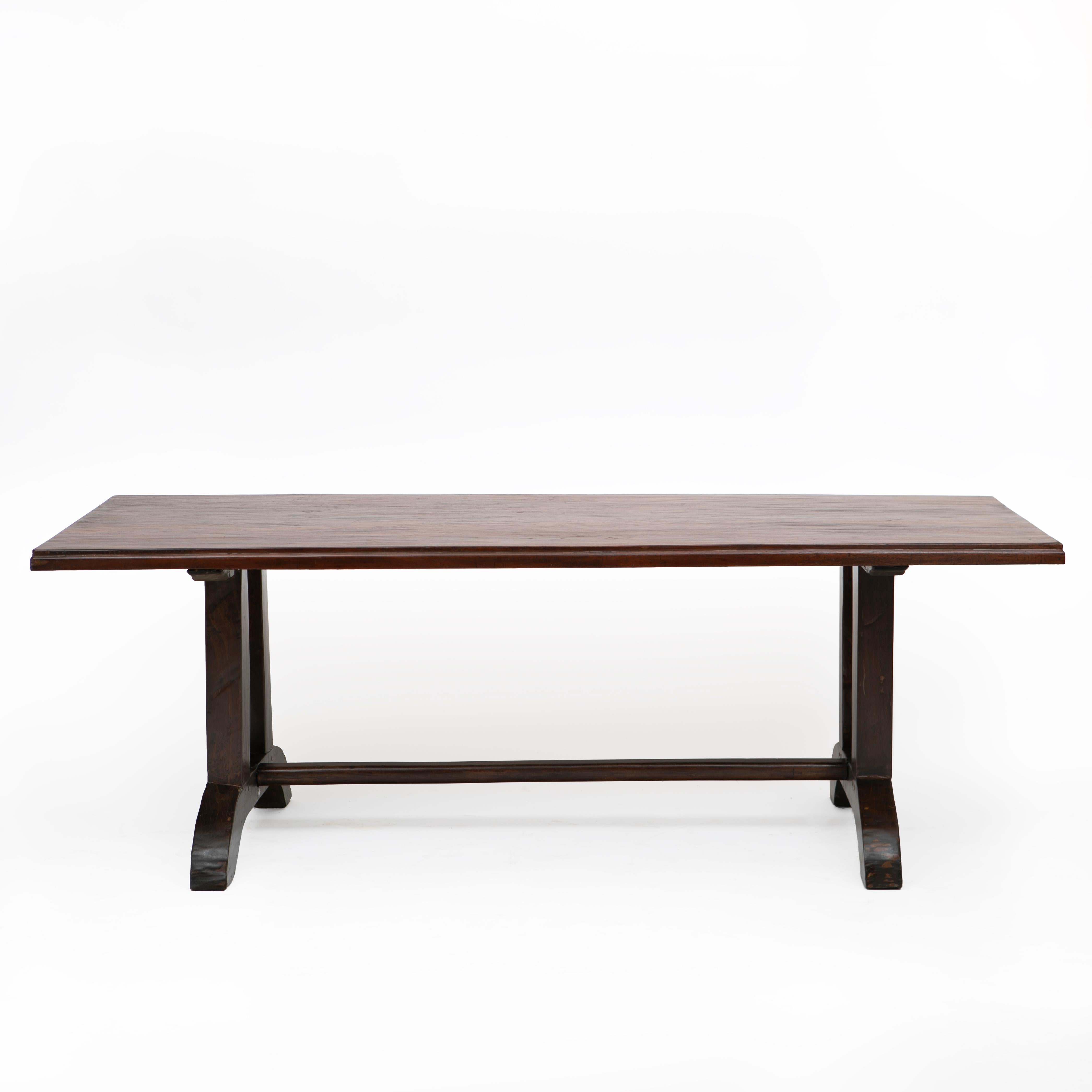Spanish Colonial baroque style refectory dinning table crafted in narra hardwood.
Rectangular 4.5 cm thick one-piece table top with with moulded edge.
The Philippines were a Spanish colony for over 300 years, so this is a wonderful example of