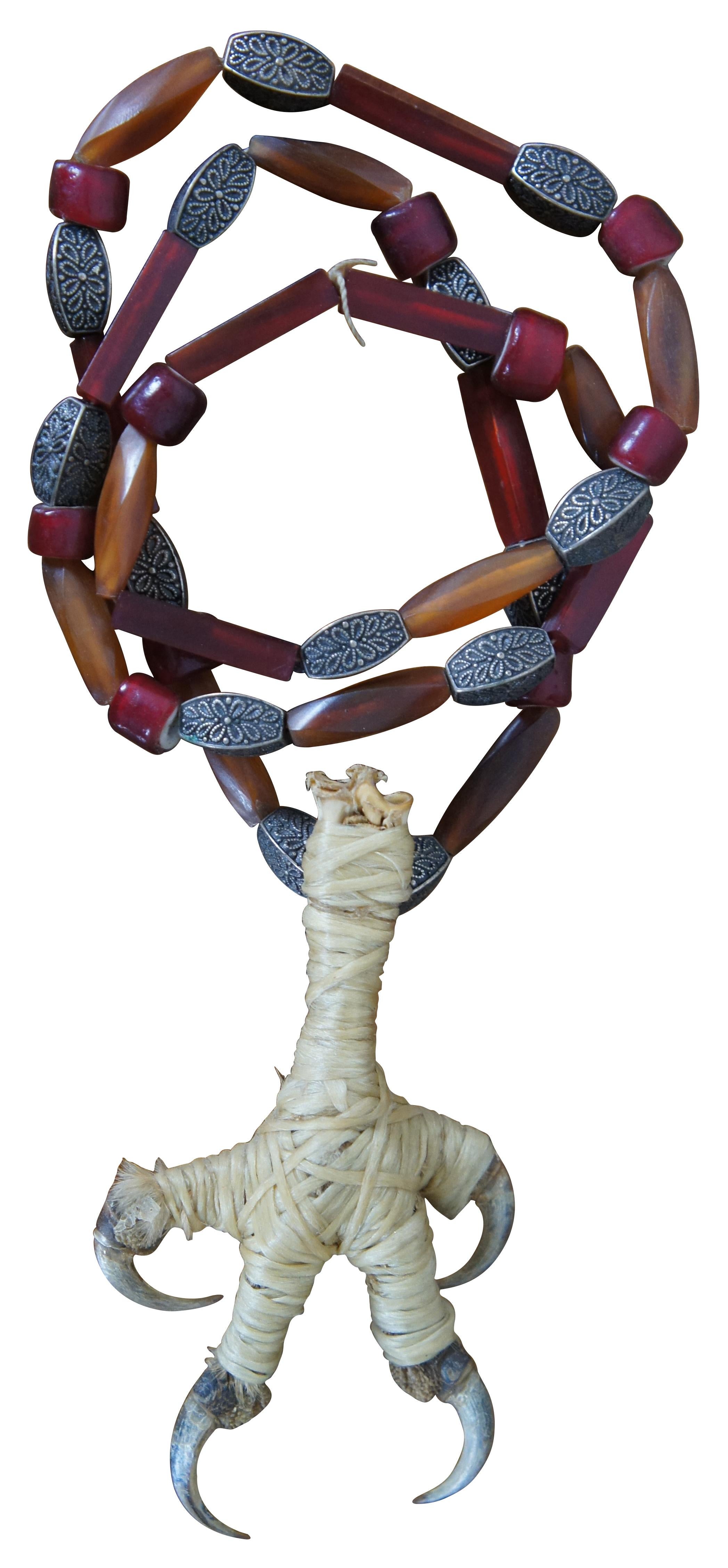Antike Native American Bakelit Perle Vogelkralle Talon Anhänger Anweisung Halskette im Zustand „Gut“ im Angebot in Dayton, OH