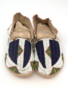 Antique Native American Beaded Moccasins, Sioux, circa 1900, Blue Buffalo Tracks