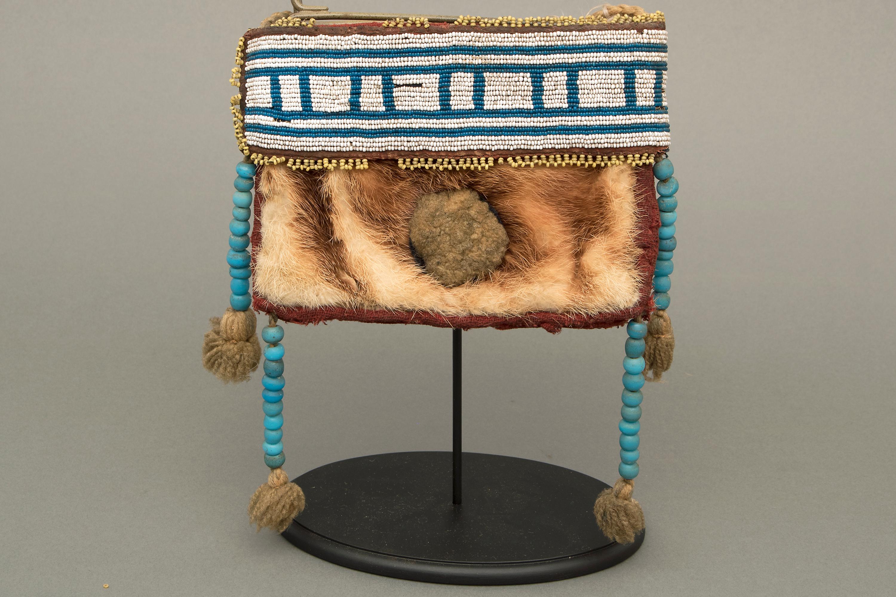 19th Century Antique Native American Beaded Pouch, Athapaskan ‘Northwest Coast’, 1820s-1850s