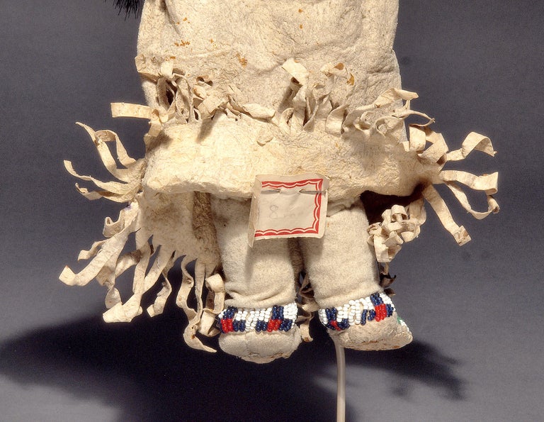 Antique Native American Doll, Sioux 'Plains Indian', 19th Century For Sale 4