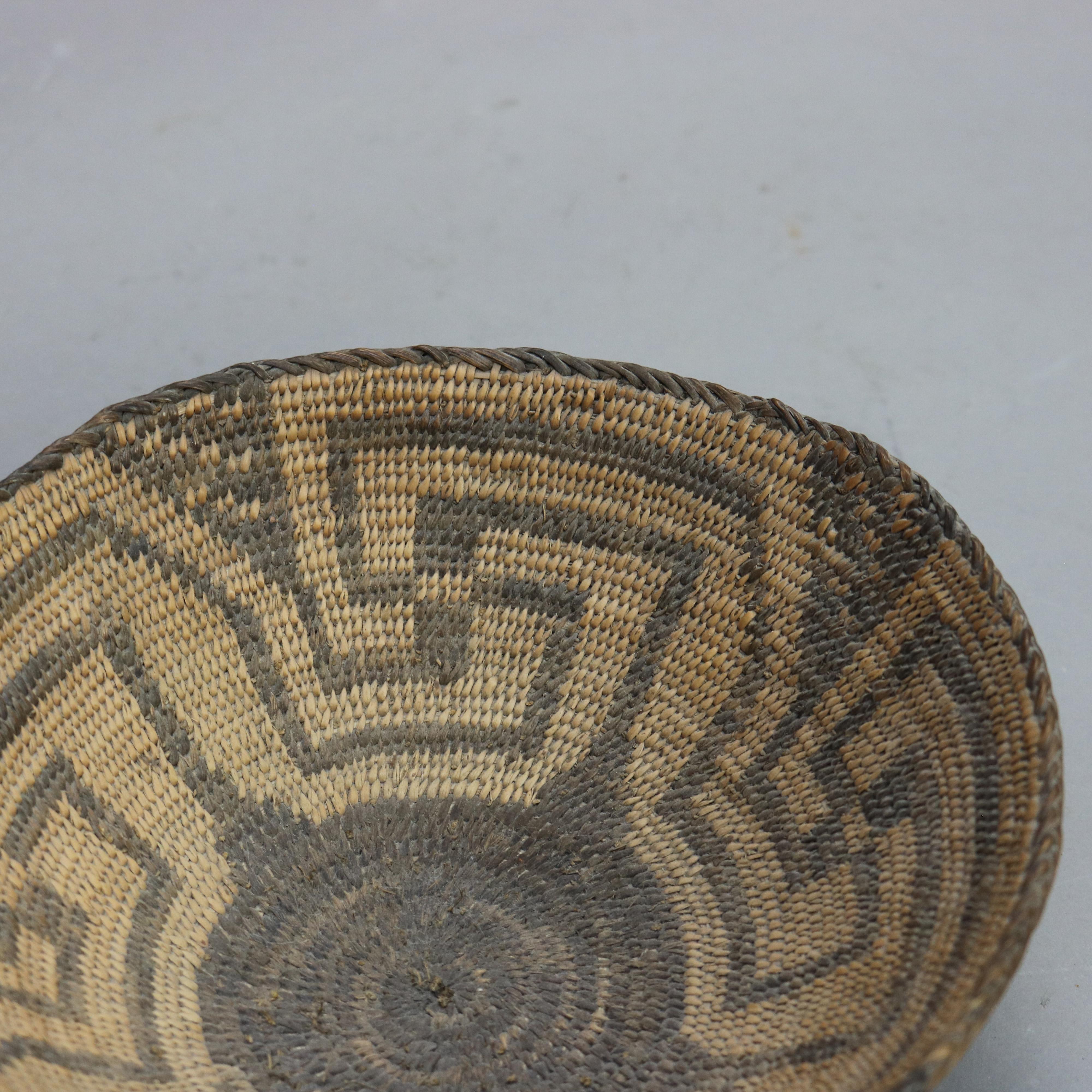 Antique Panier en roseau tressé Native American Indian Southwest Navajo C1900

Mesures - 9 1/8