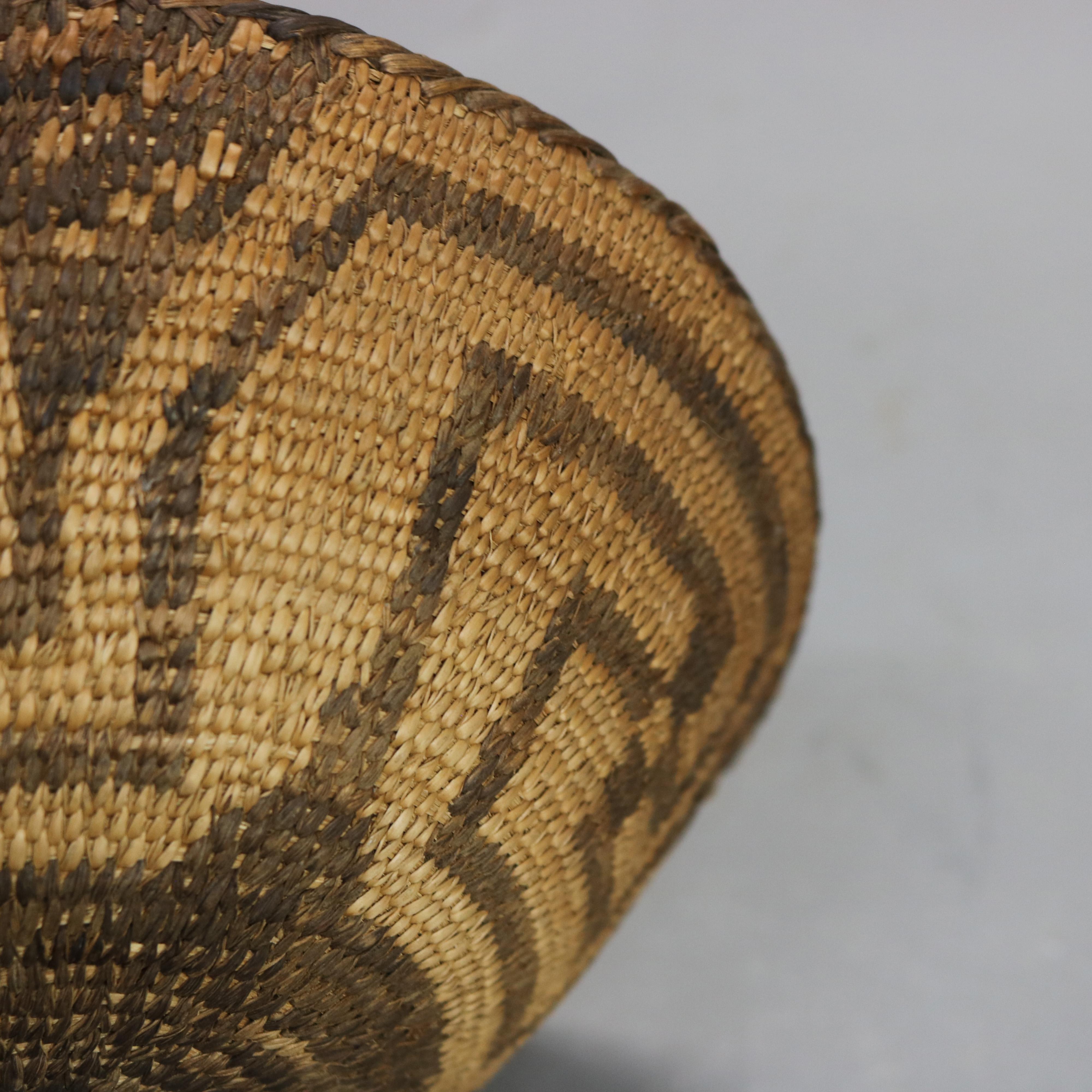 Antique Panier en roseau tressé Native American Indian Southwest Navajo C1900 Bon état - En vente à Big Flats, NY