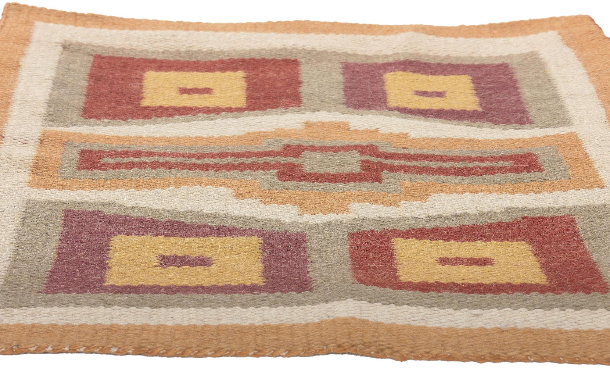 Hand-Woven Antique Native American Indian Teec Nos Pos Navajo-Style Rug Textile For Sale