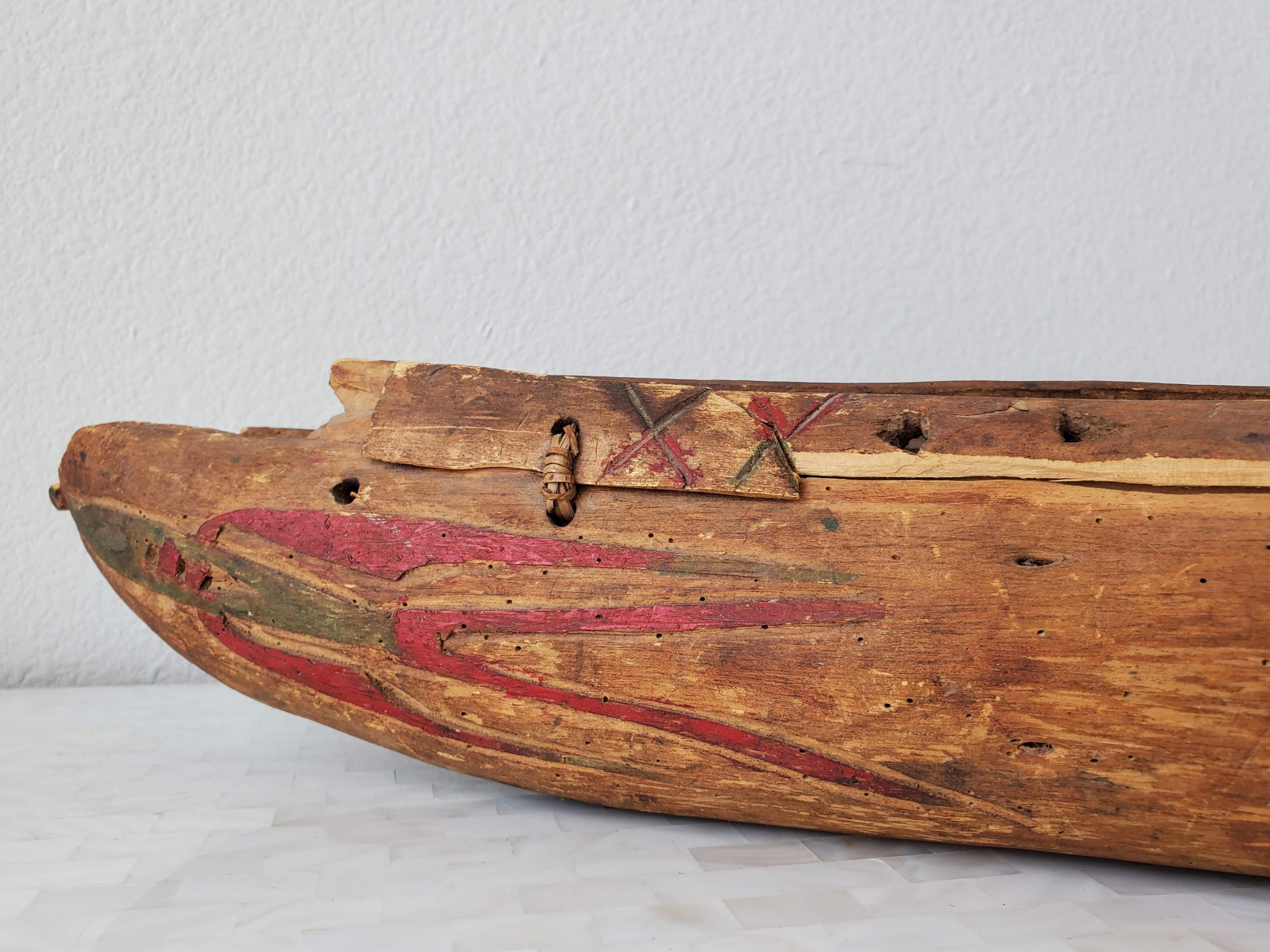 North American Antique Native American Indigenous Peoples Carved Polychrome Canoe Model  For Sale