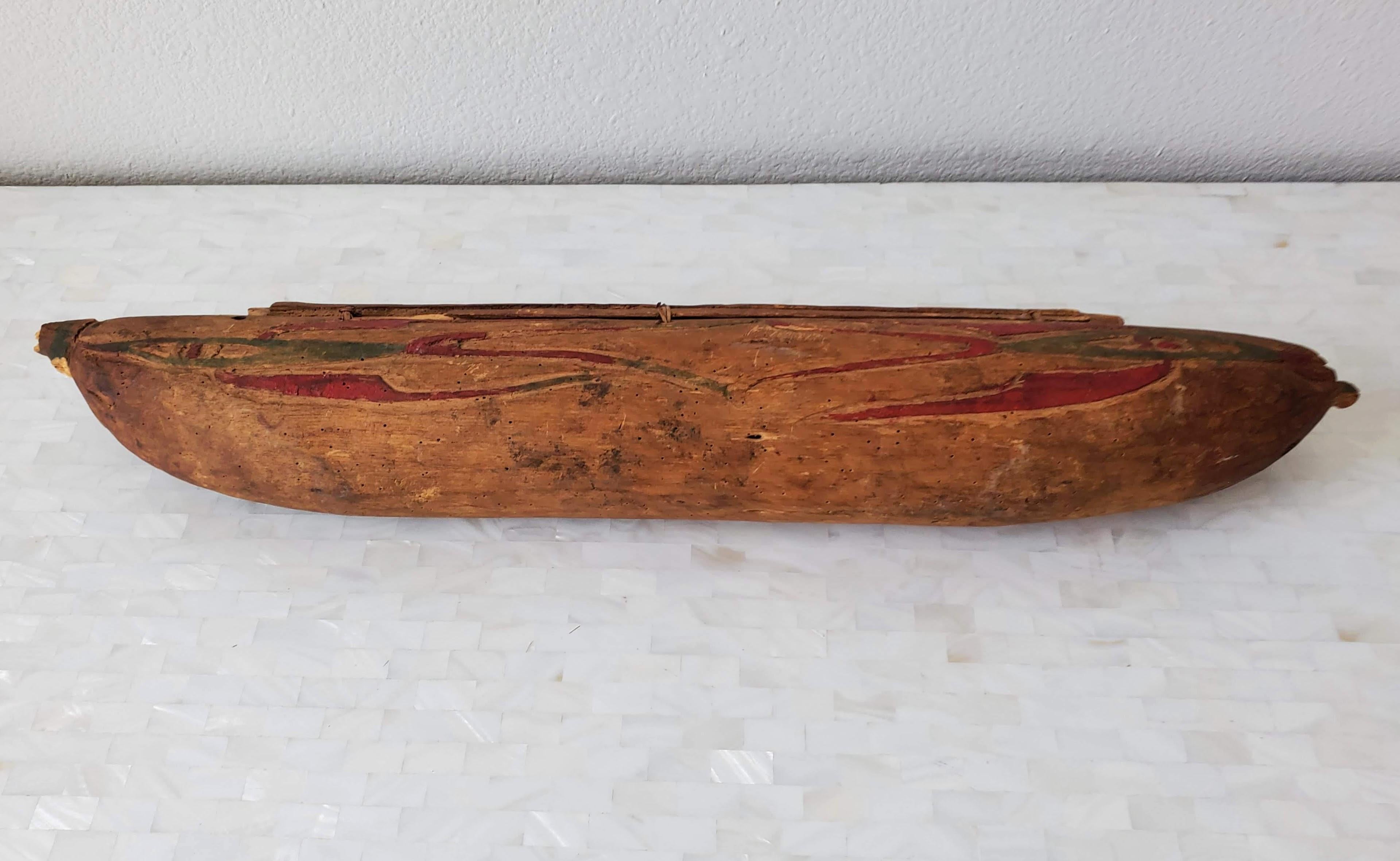 Twine Antique Native American Indigenous Peoples Carved Polychrome Canoe Model  For Sale