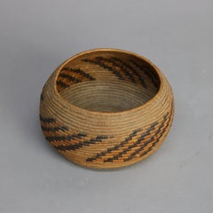 Antique Native American Navajo Decorated Coiled Reed Basket C1930