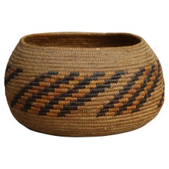 Antique Native American Navajo Decorated Coiled Reed Basket C1930